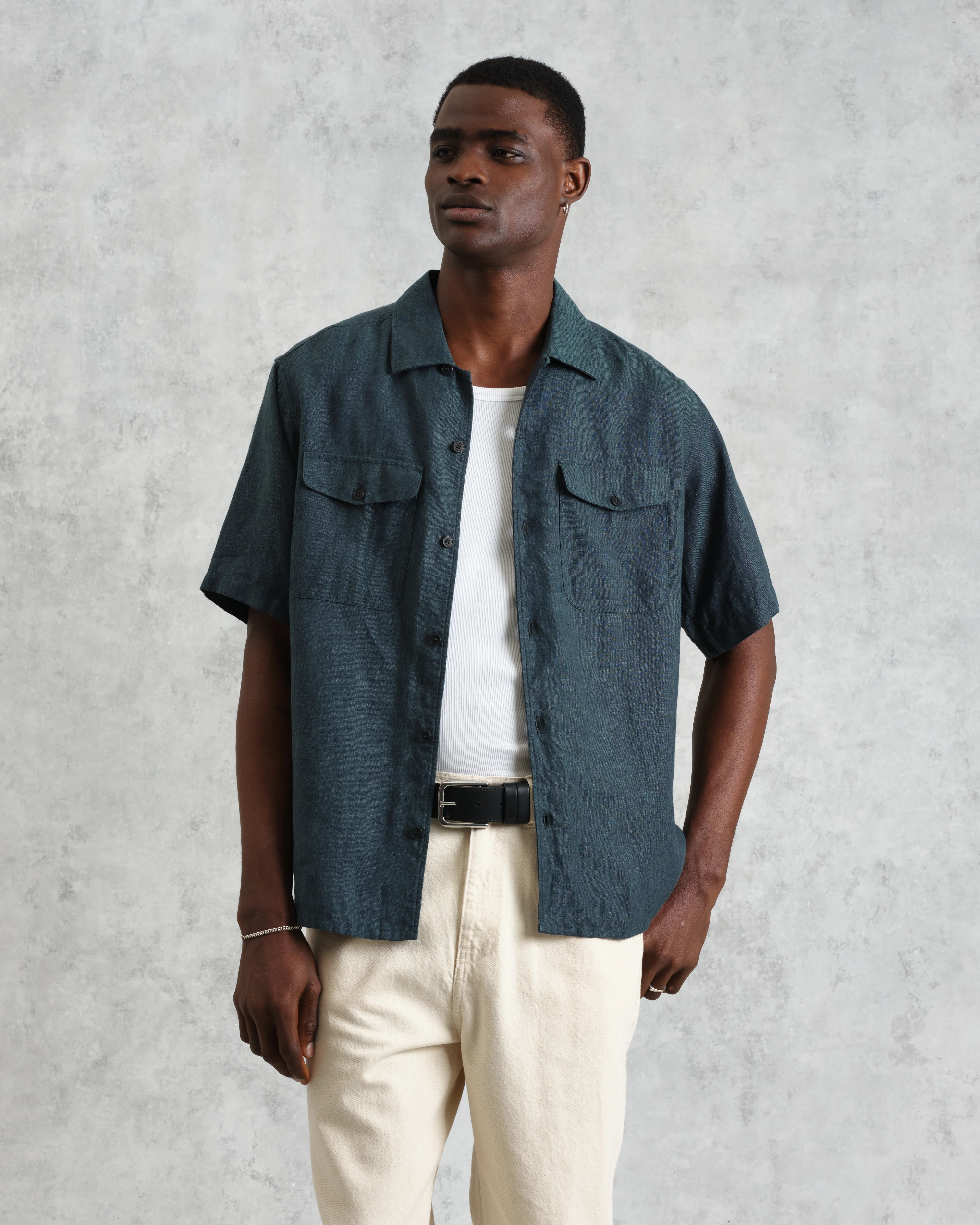 Bartlett - Dark Green Two-Tone Linen Short-Sleeve Shirt - Image 2