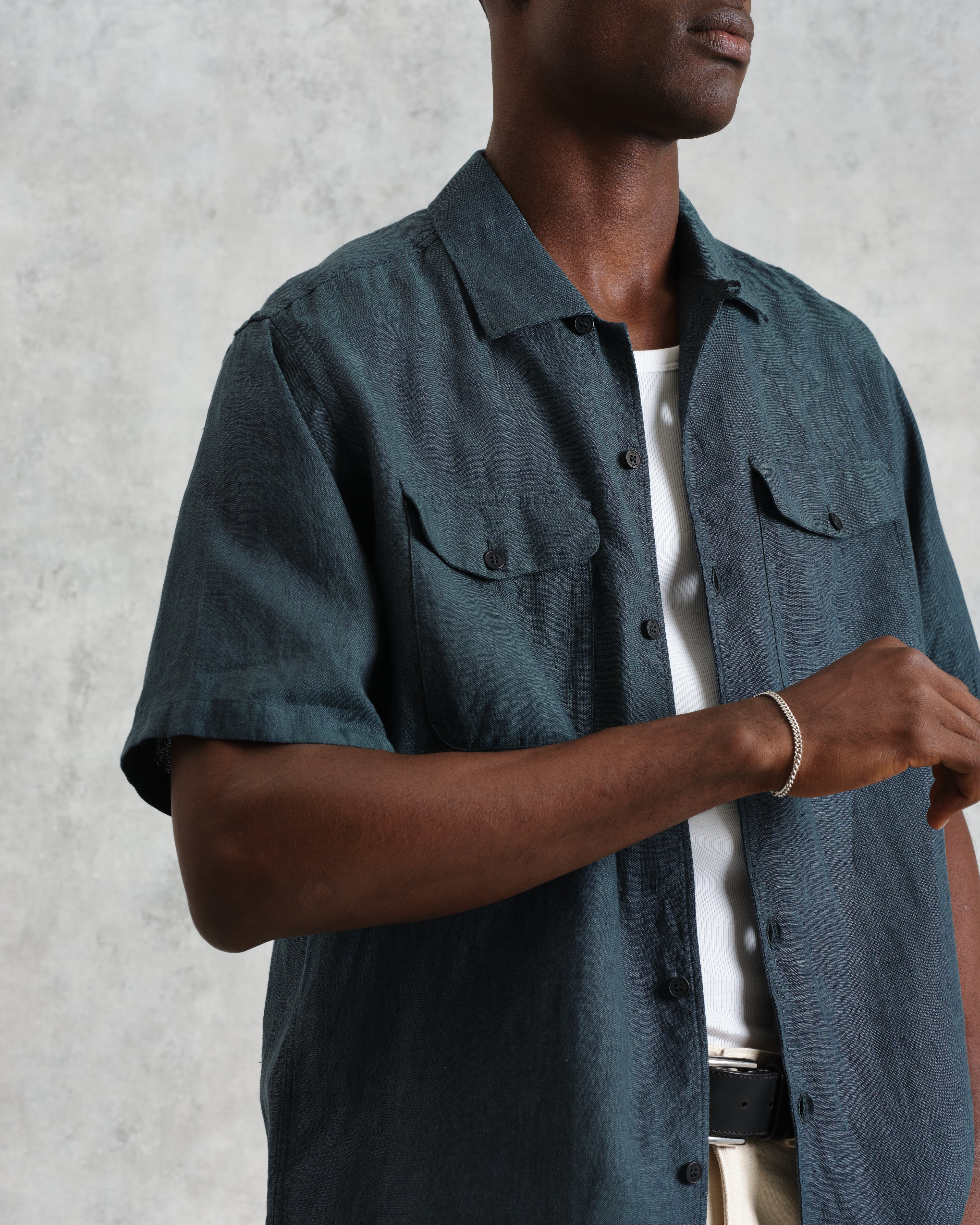 Bartlett - Dark Green Two-Tone Linen Short-Sleeve Shirt - Image 4