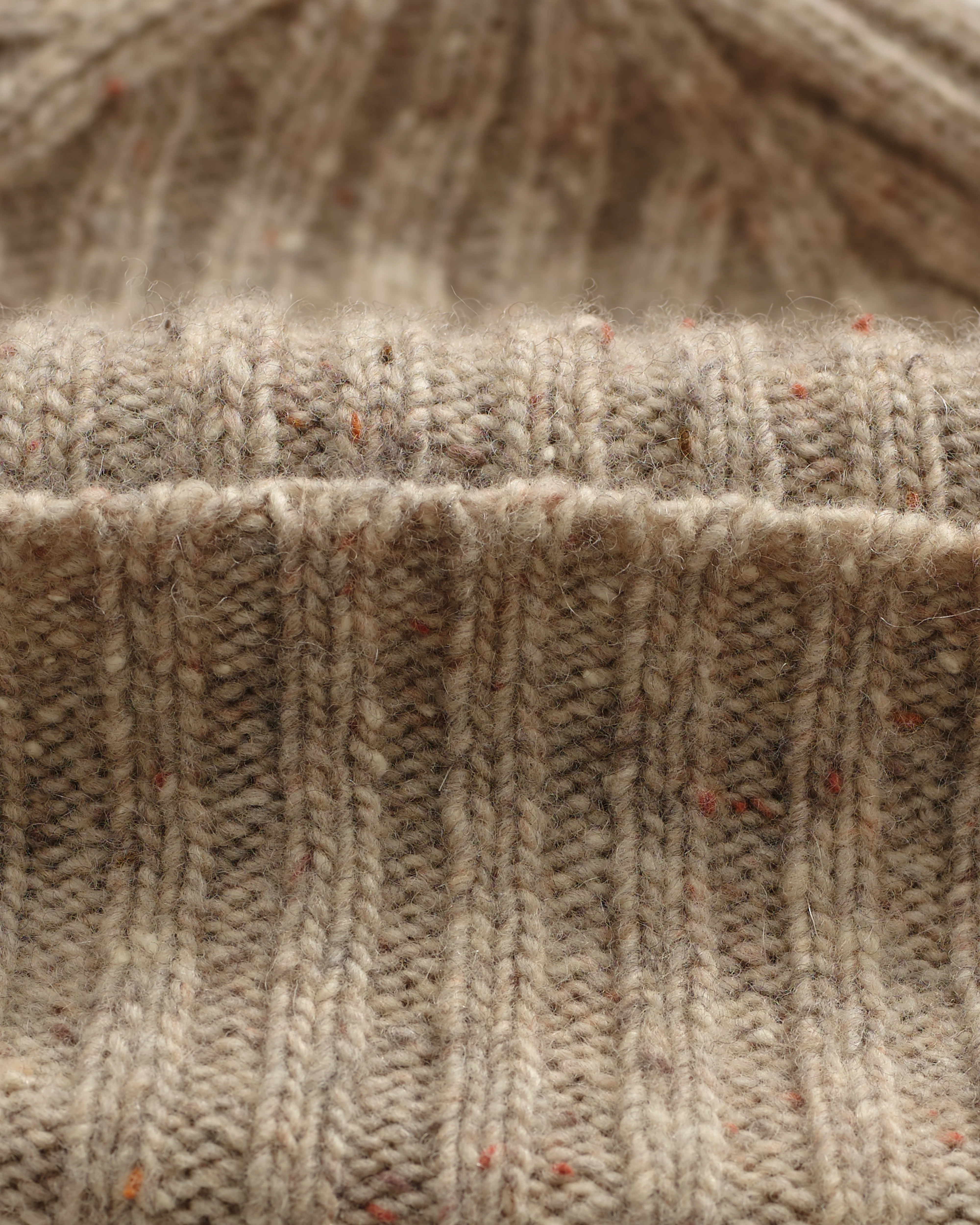Brook - Natural Donegal Single Rib Wool Beanie - Image 3