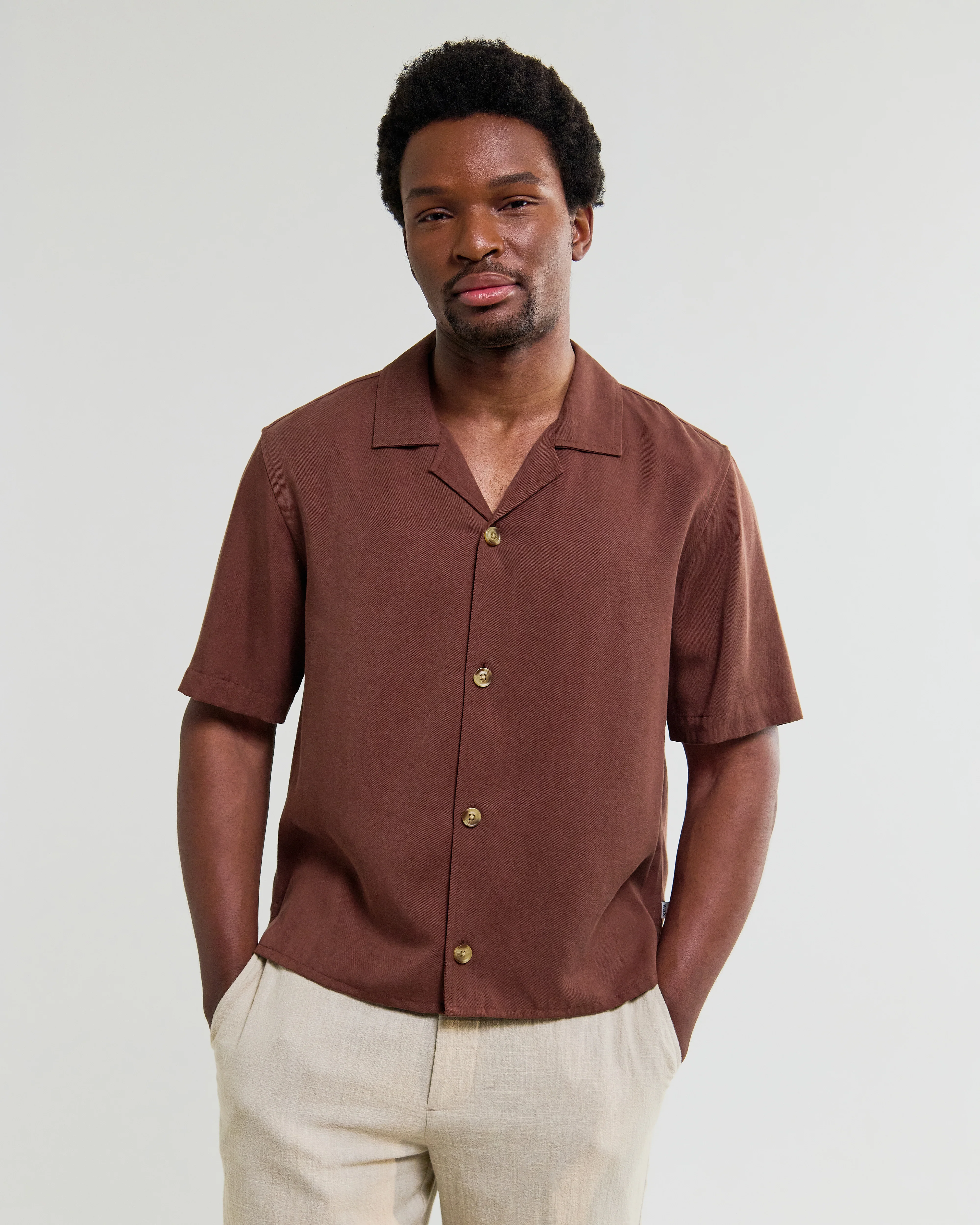 Curzon - Brown Lyocell Twill Short-Sleeve Shirt - Image 2