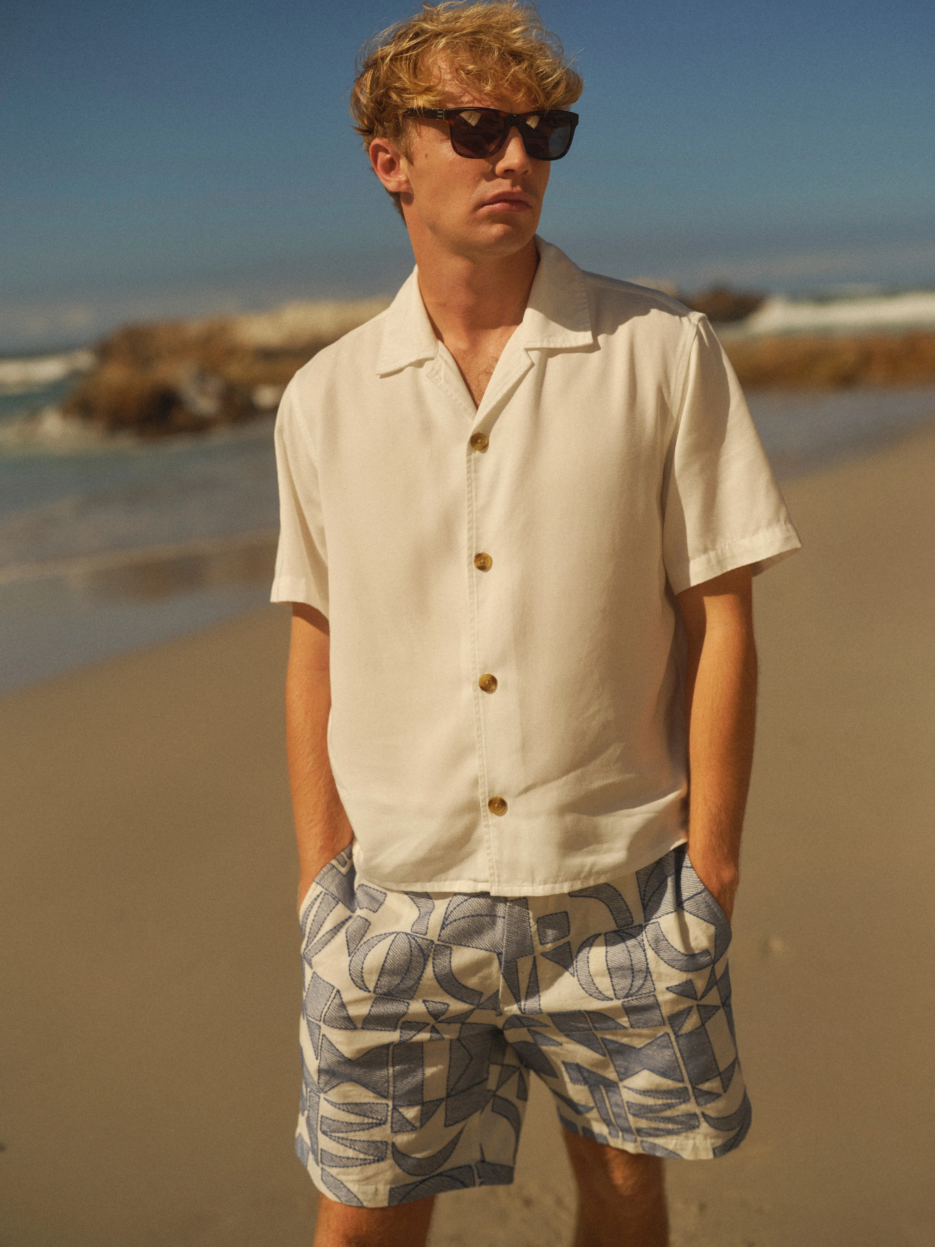 Curzon - Off White Lyocell Twill Short-Sleeve Shirt - Image 3