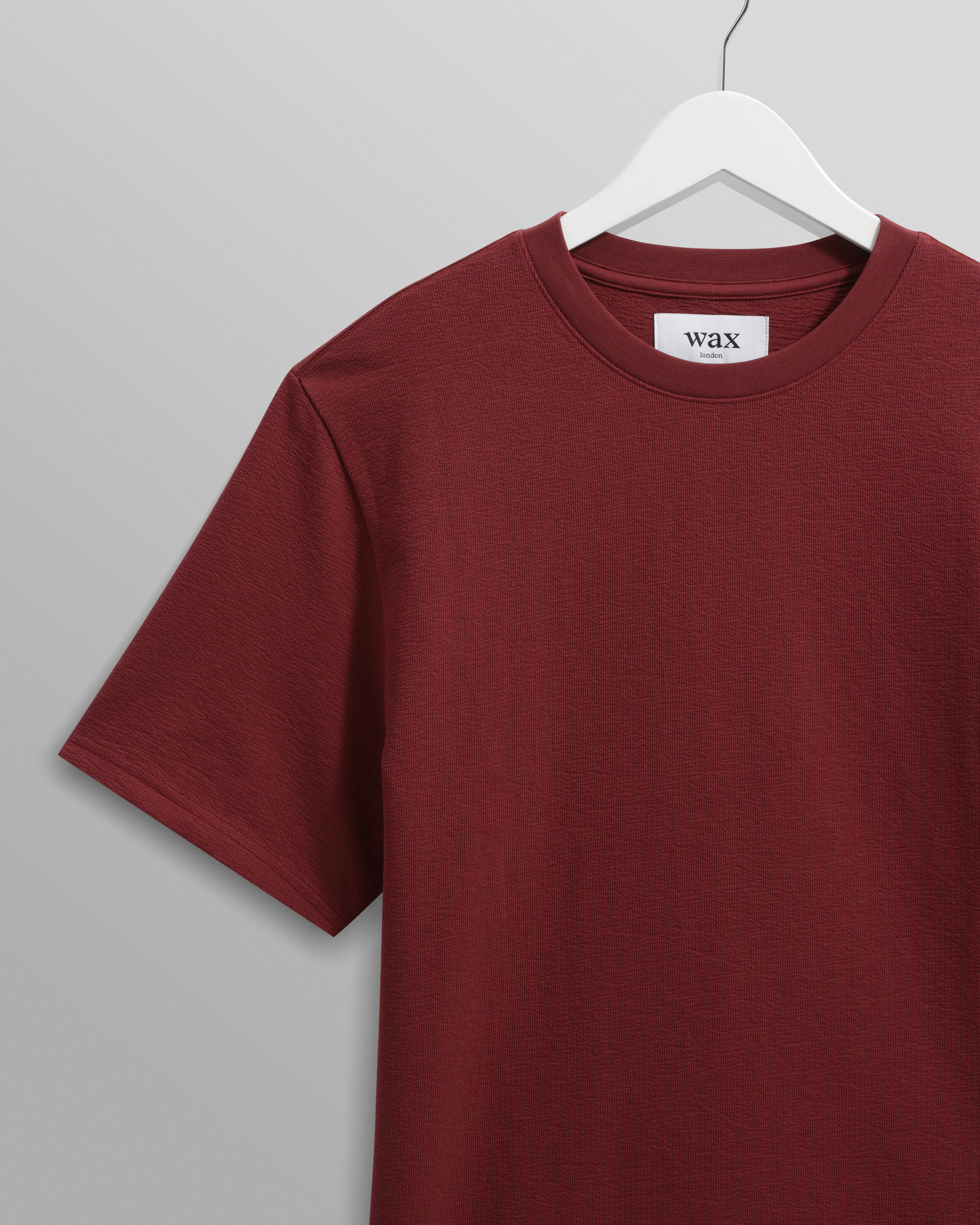 Dean - Burgundy Textured Organic Cotton T-Shirt - Image 7
