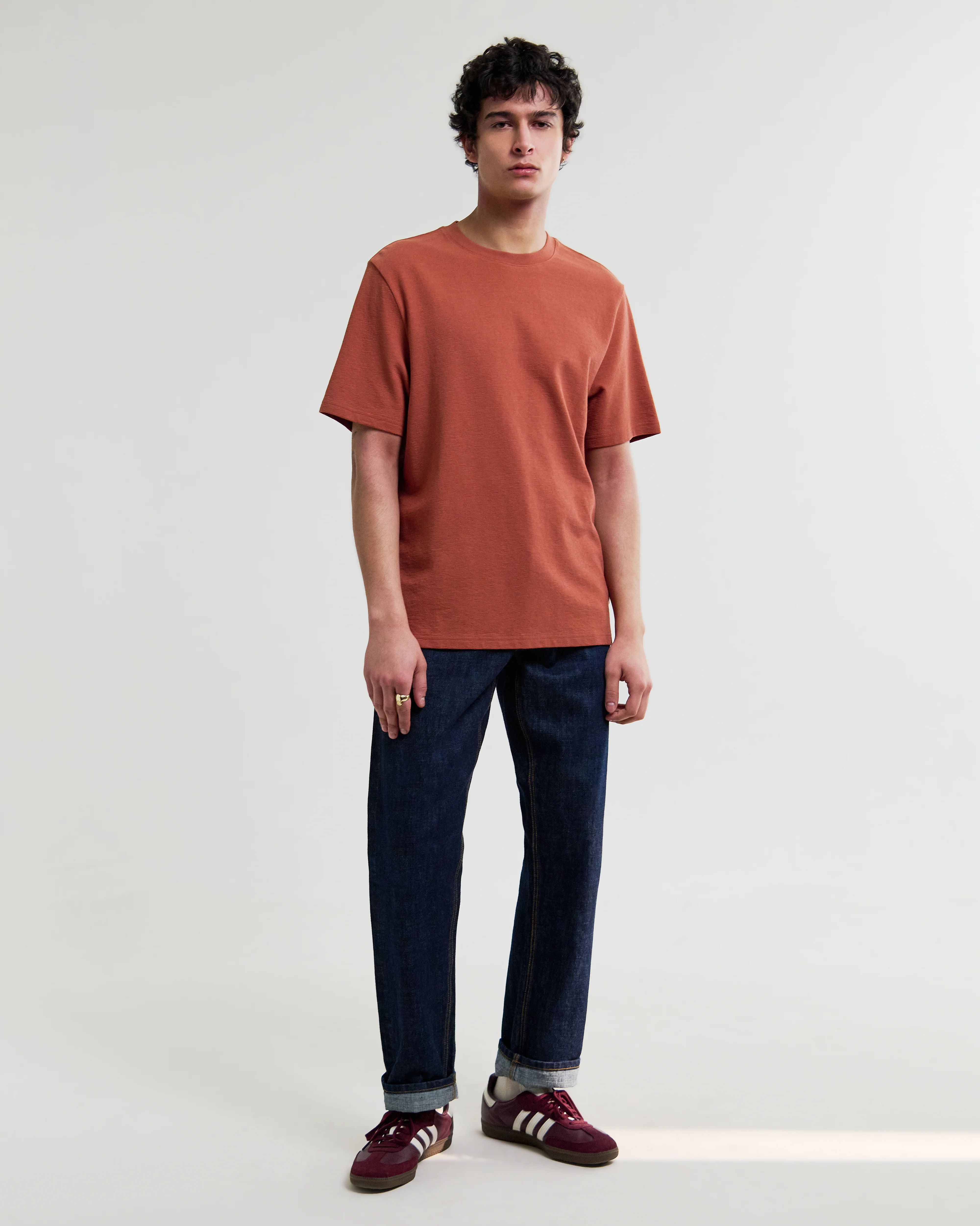 Dean - Rust Textured Organic Cotton T-Shirt - Image 4