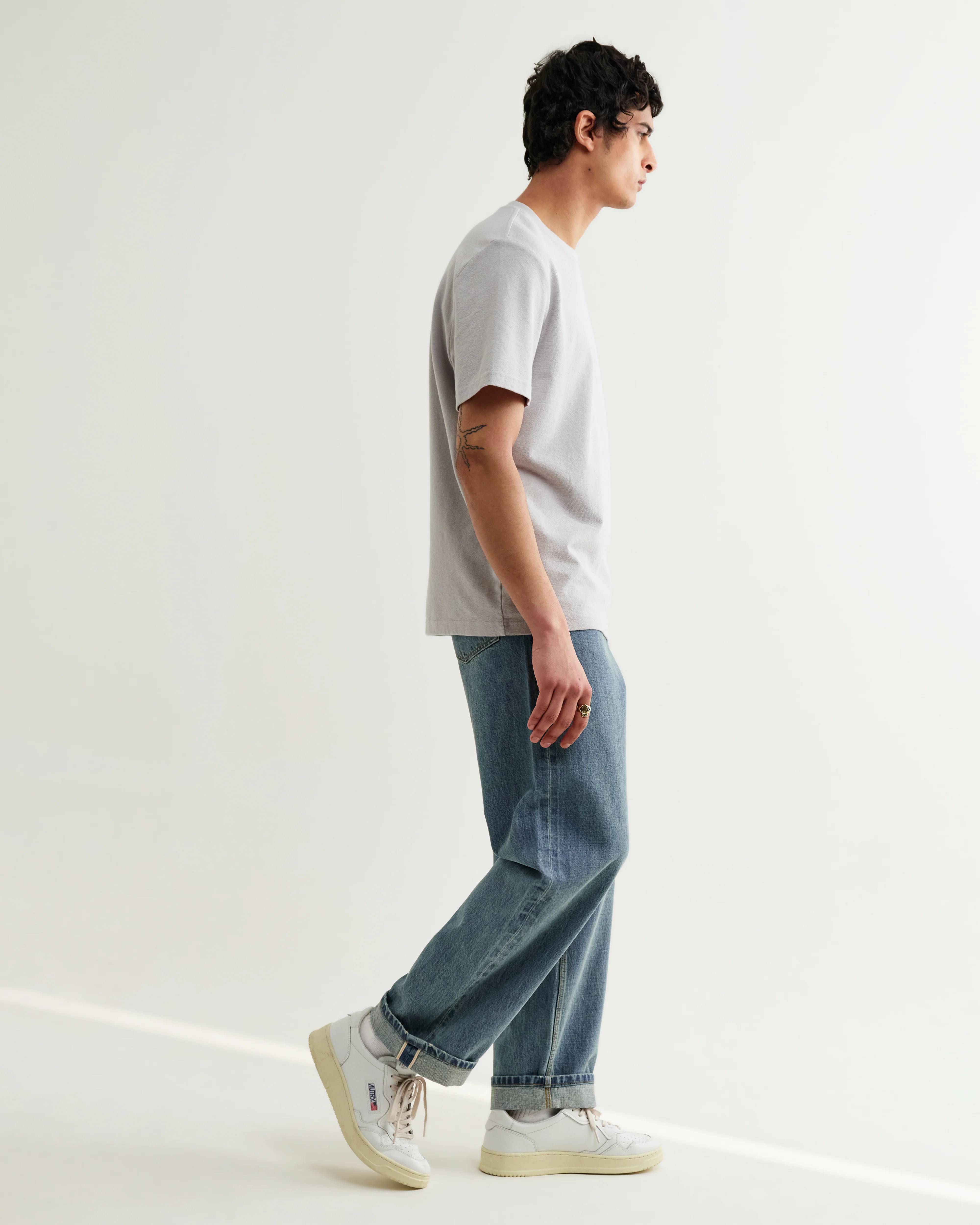Dean - Soft Grey Textured Organic Cotton T-Shirt - Image 4