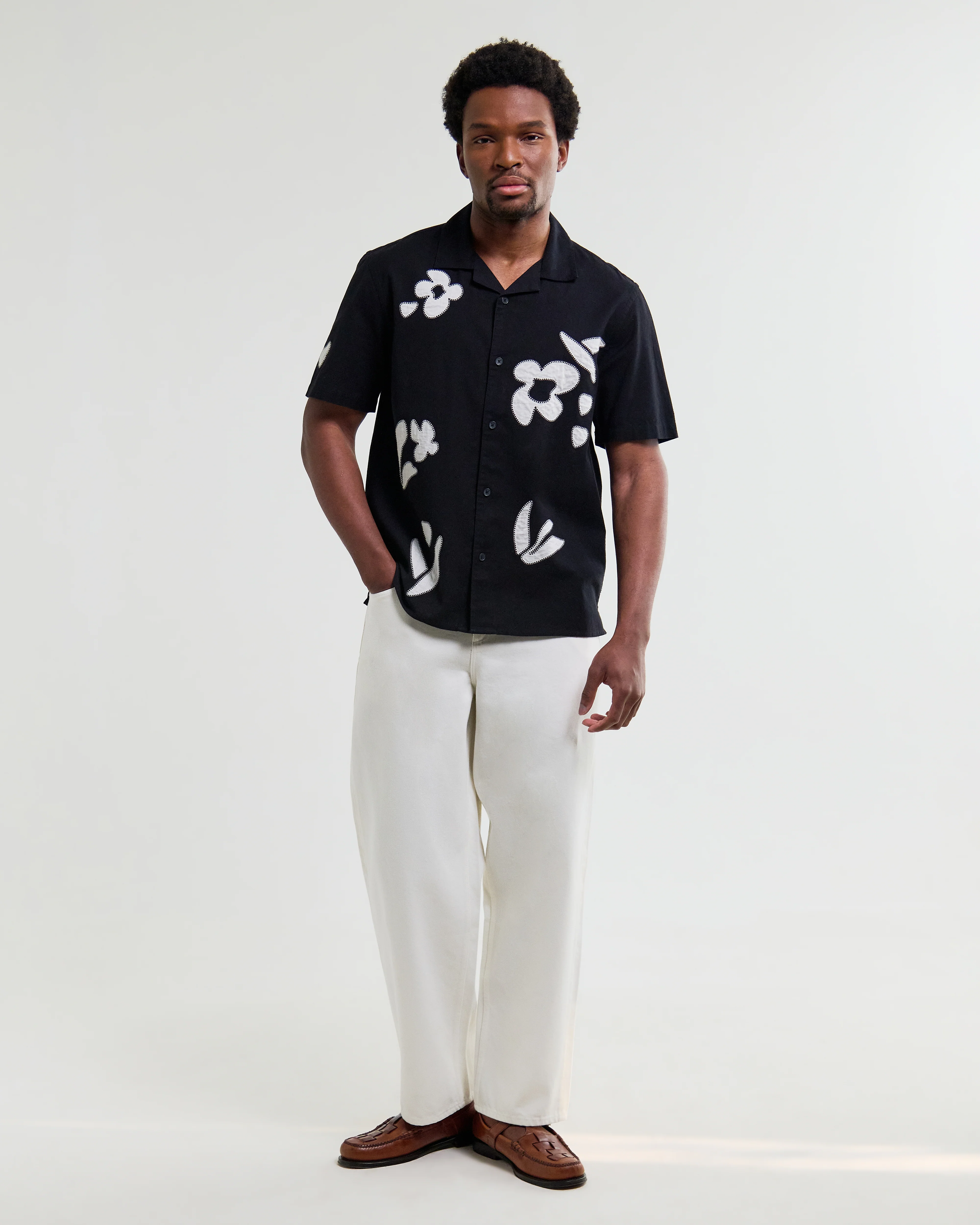 Didcot - Black And Beige Abstract Applique Short-Sleeve Shirt - Image 4
