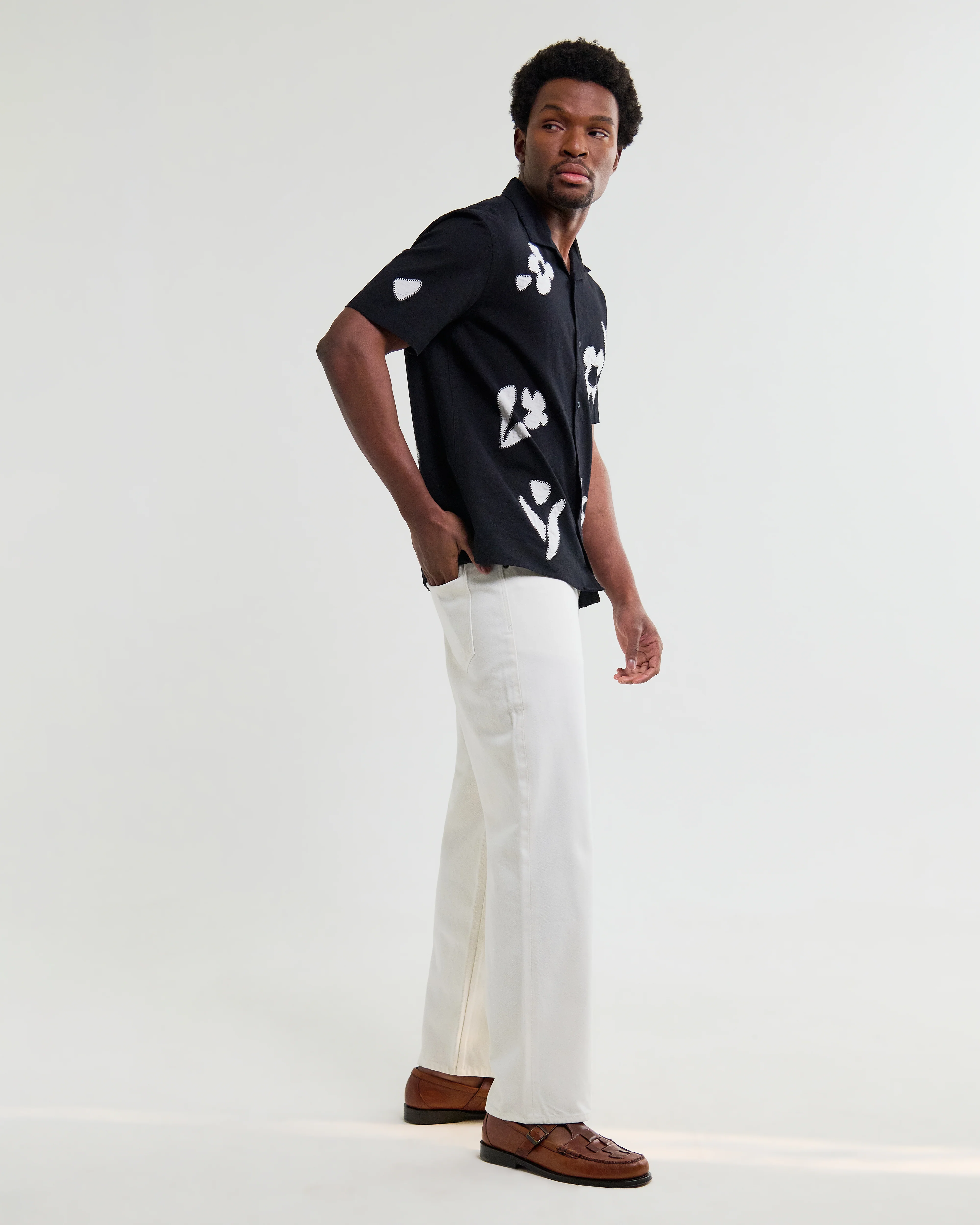Didcot - Black And Beige Abstract Applique Short-Sleeve Shirt - Image 5