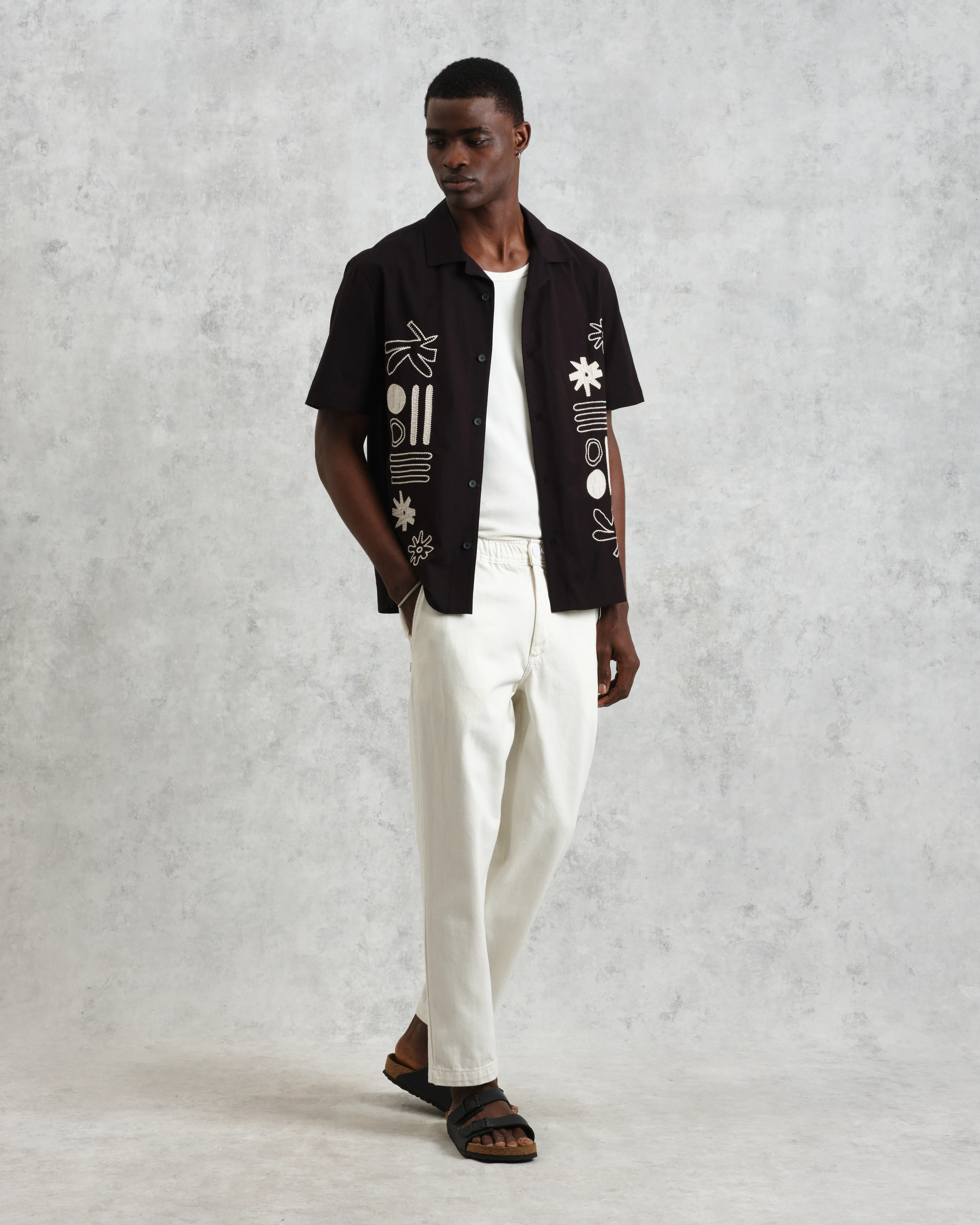 Didcot - Black And Ecru Abstract Applique Short-Sleeve Shirt - Image 5