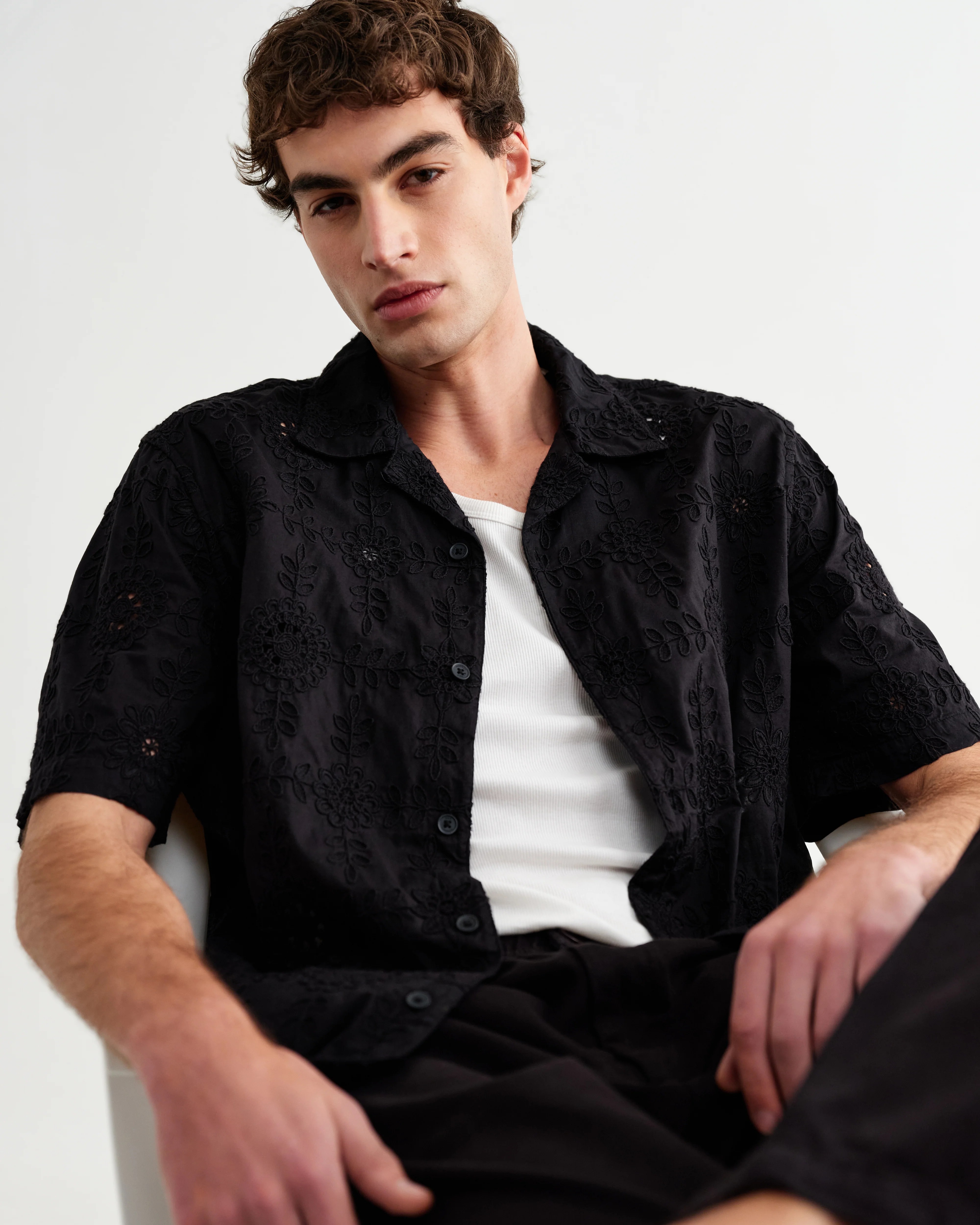 Didcot - Black Corded Lace Short-Sleeve Shirt - Image 3
