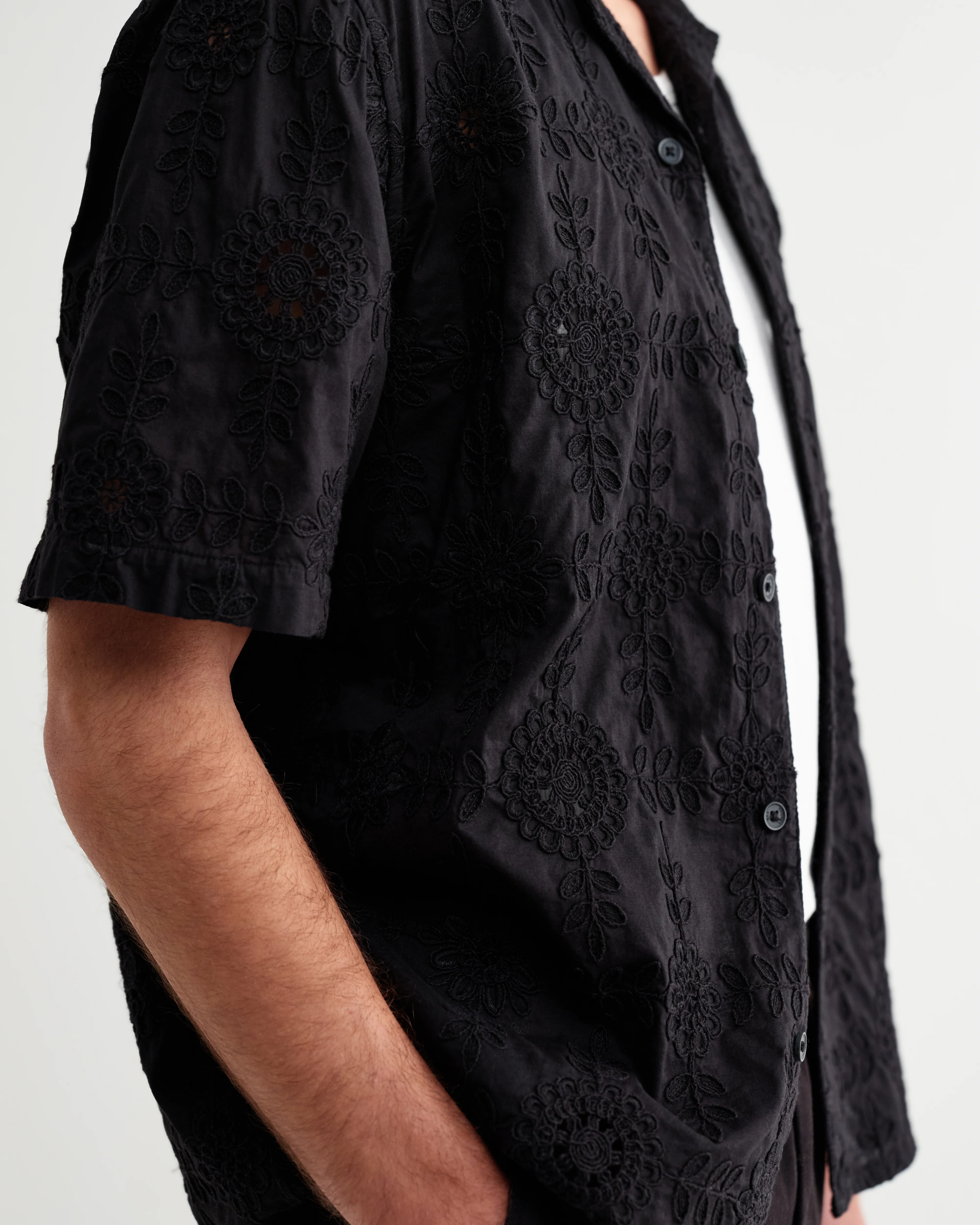 Didcot - Black Corded Lace Short-Sleeve Shirt - Image 4