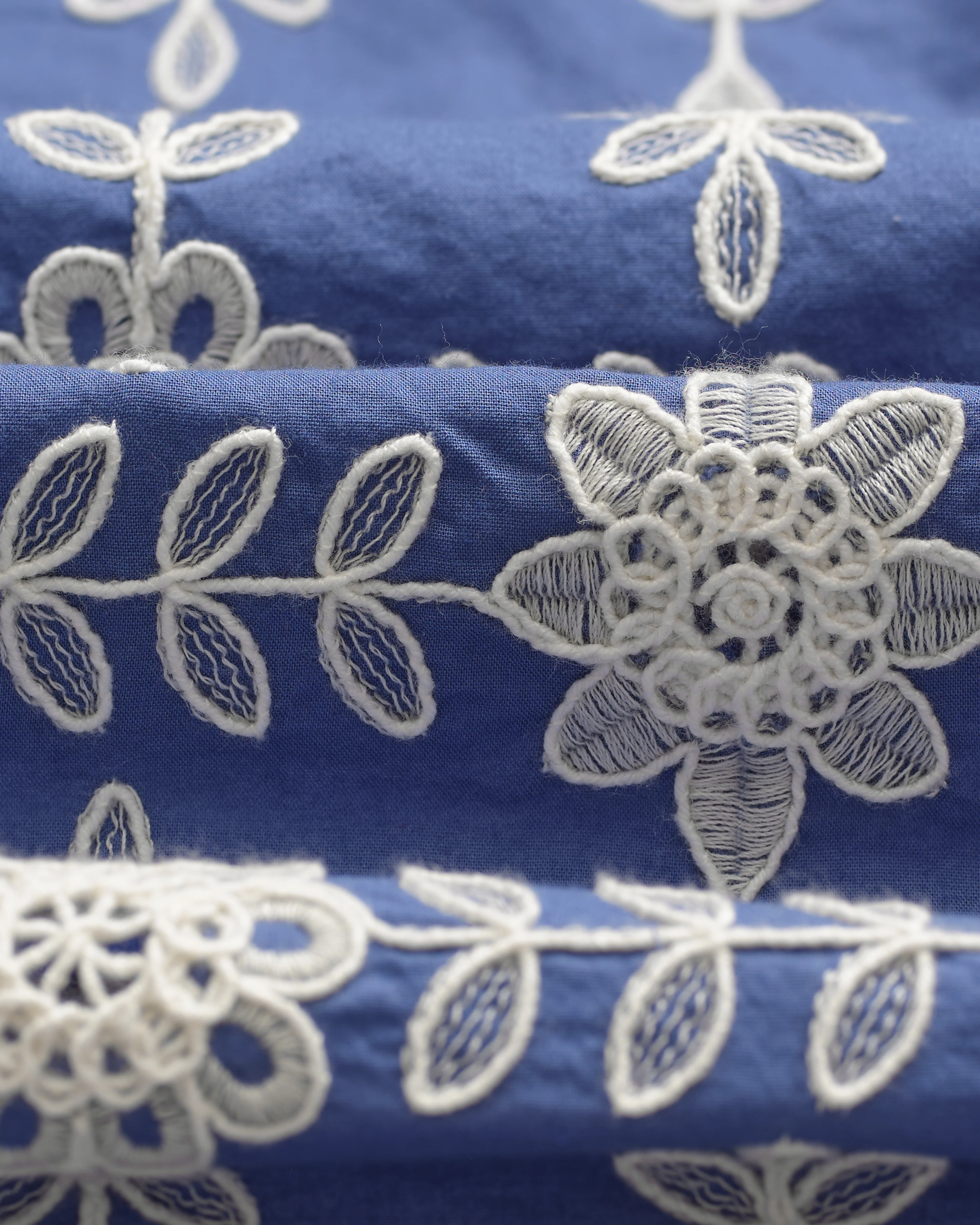 Didcot - Blue And Ecru Corded Lace Short-Sleeve Shirt - Image 9