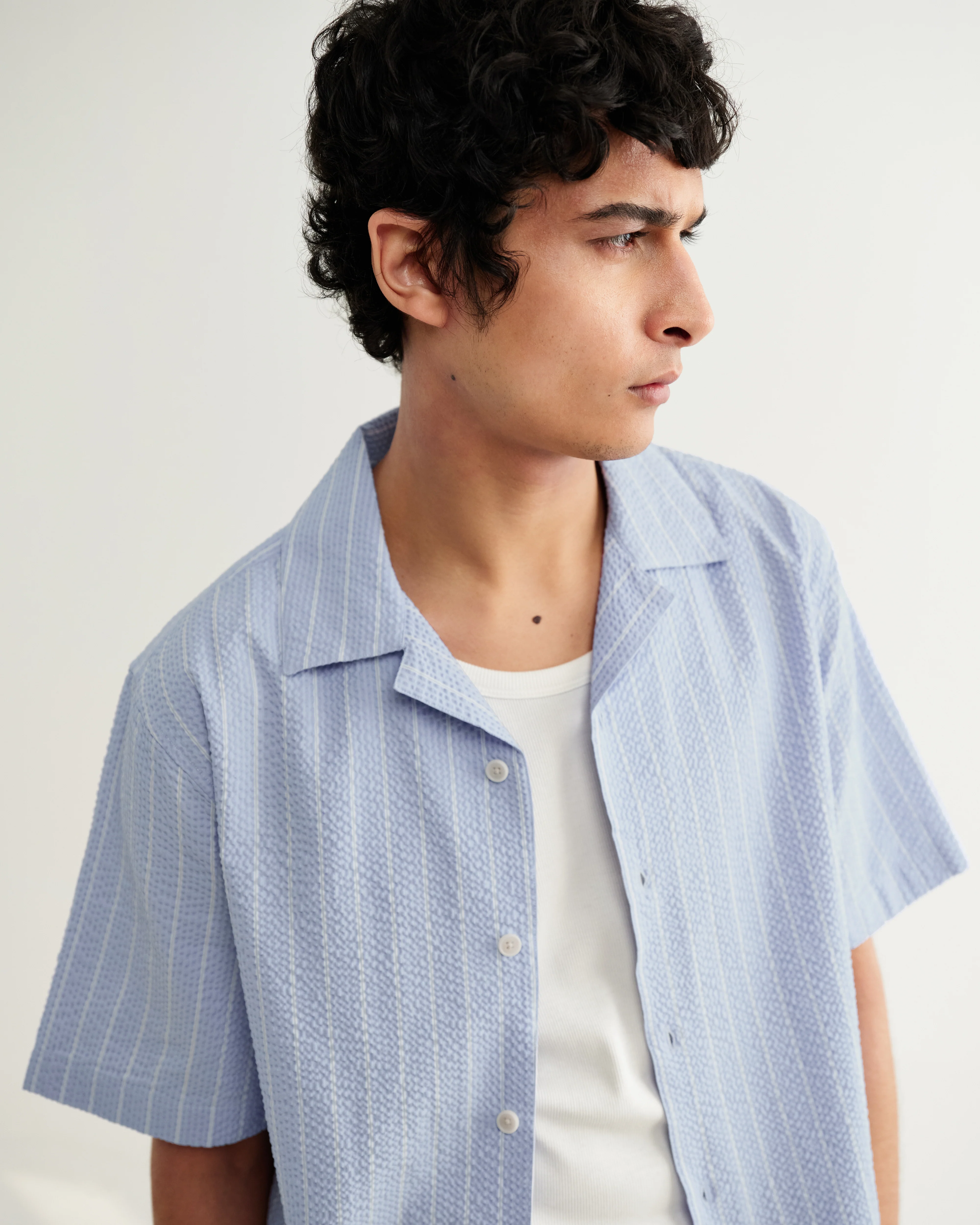 Didcot - Blue And Ecru Seersucker Stripe Short-Sleeve Shirt - Image 4