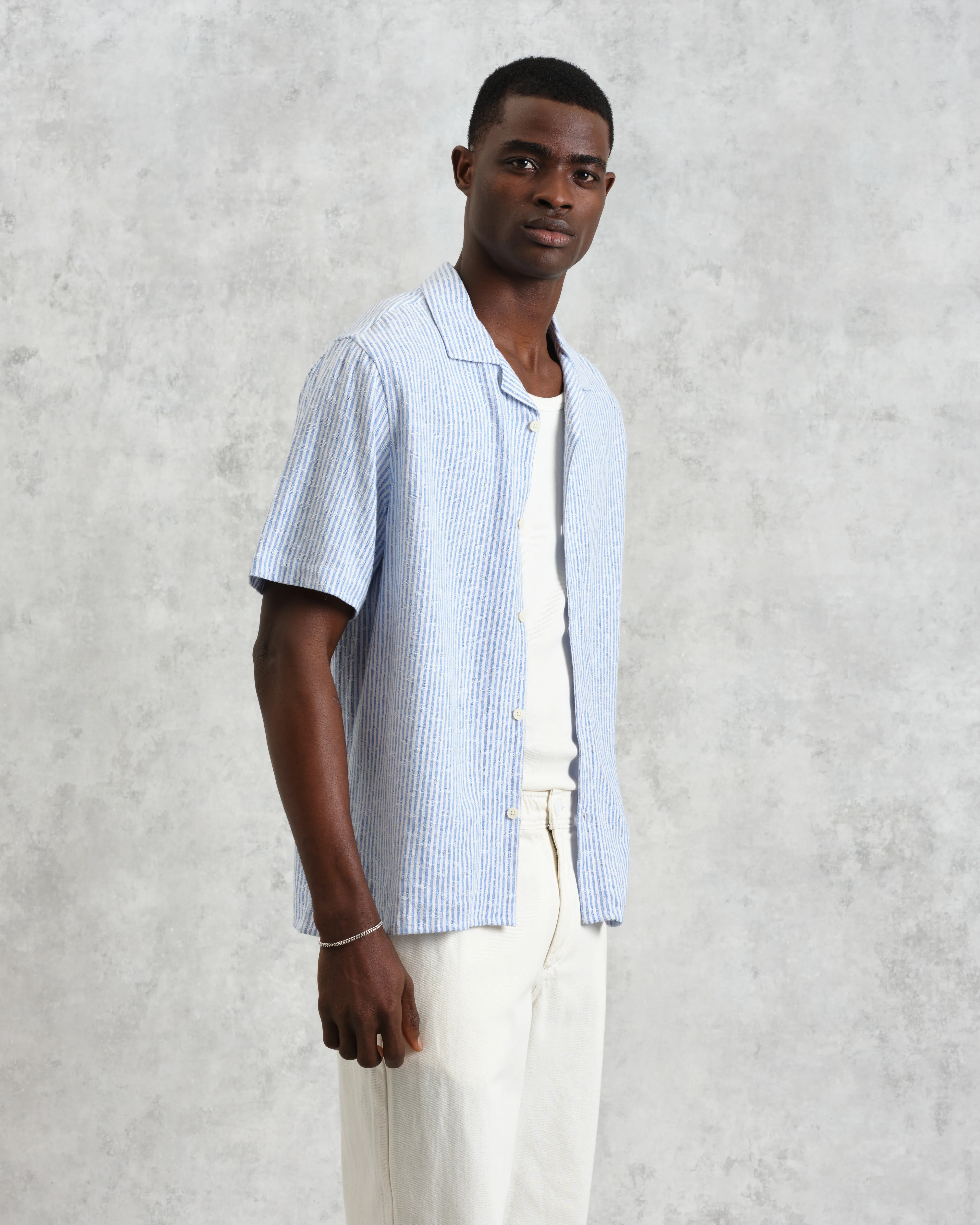 Didcot - Blue And White Textured Stripe Short-Sleeve Shirt - Image 2