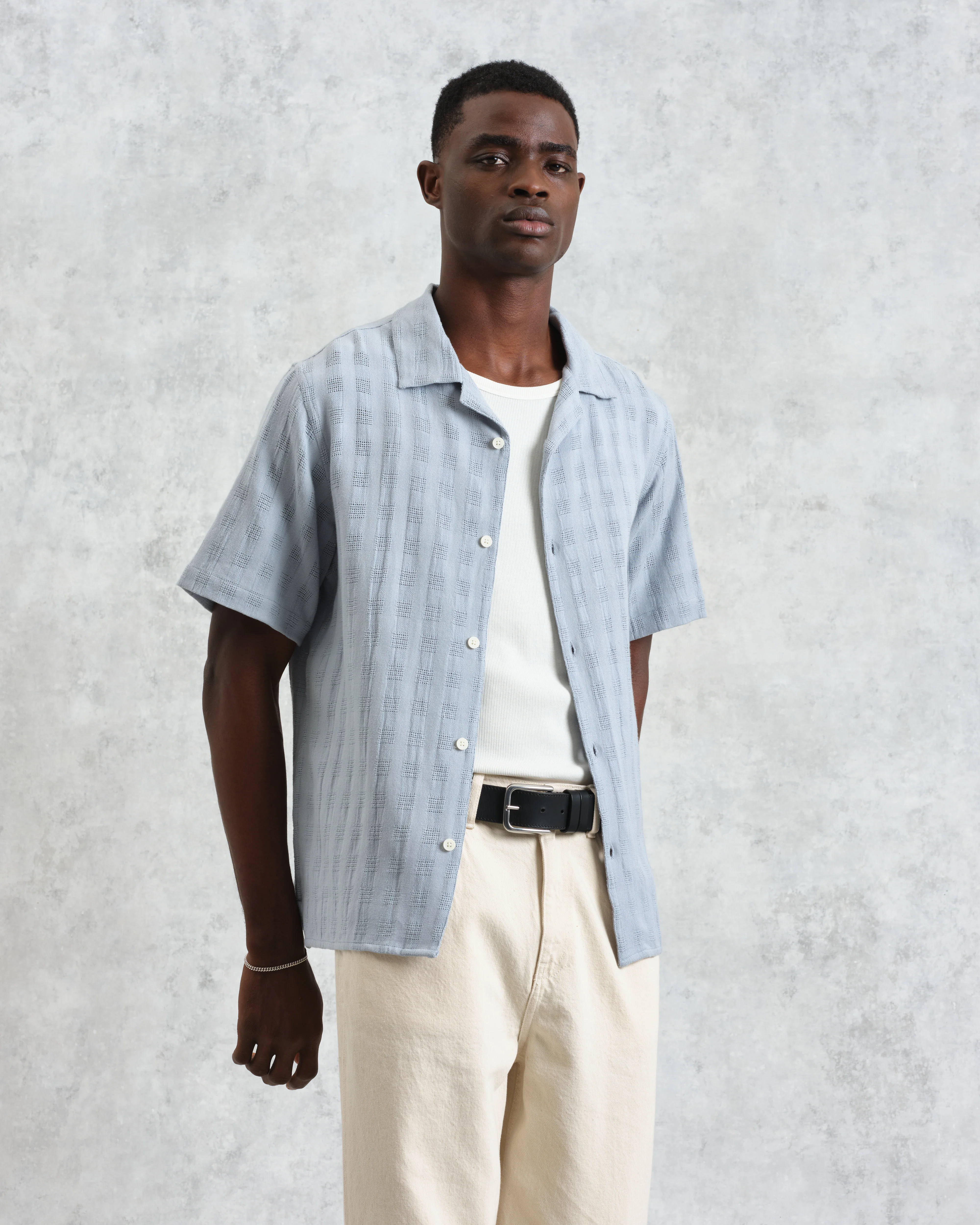 Didcot - Blue Open Weave Cotton Short-Sleeve Shirt - Image 2