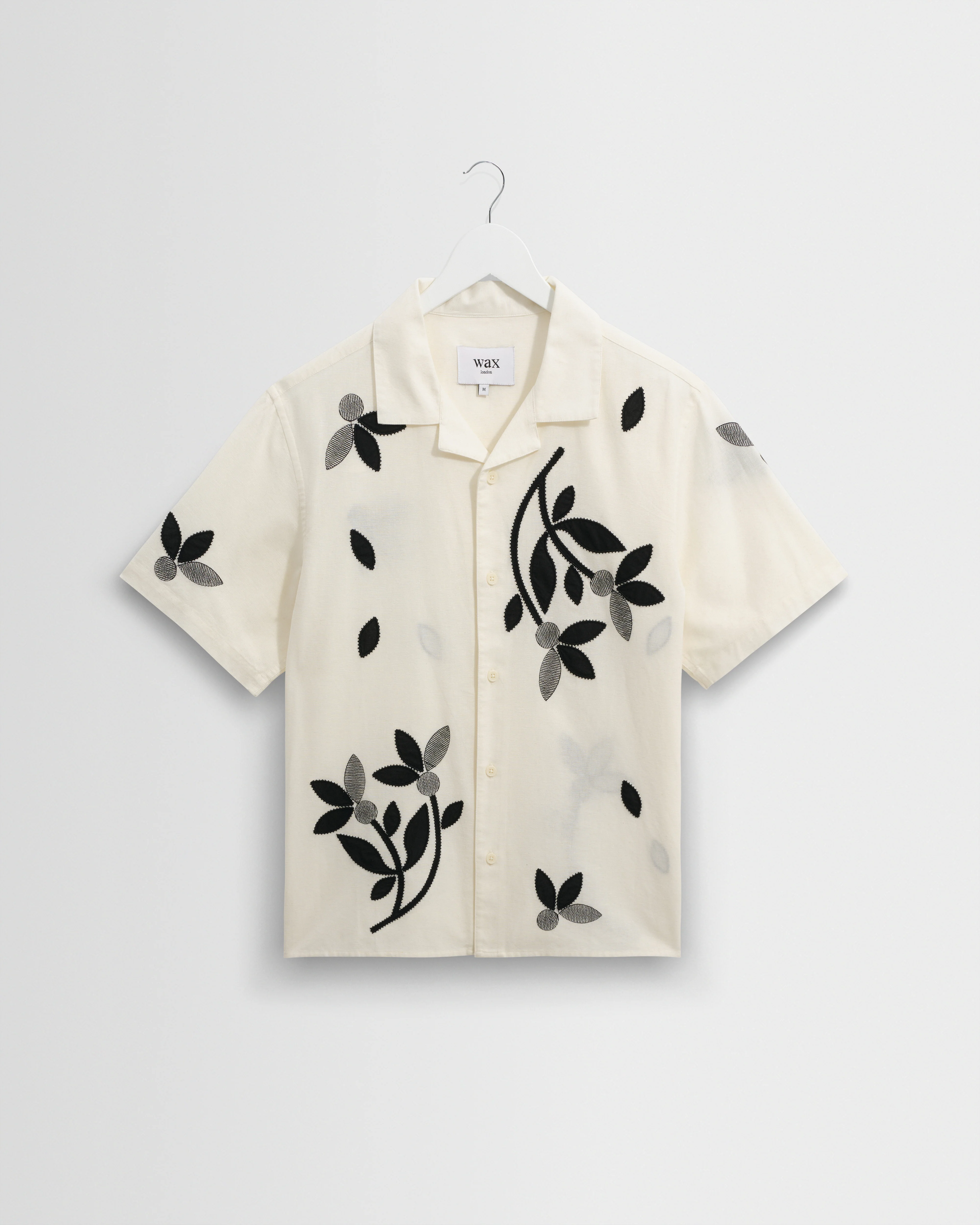 Didcot - Ecru And Black Bloom Applique Short-Sleeve Shirt