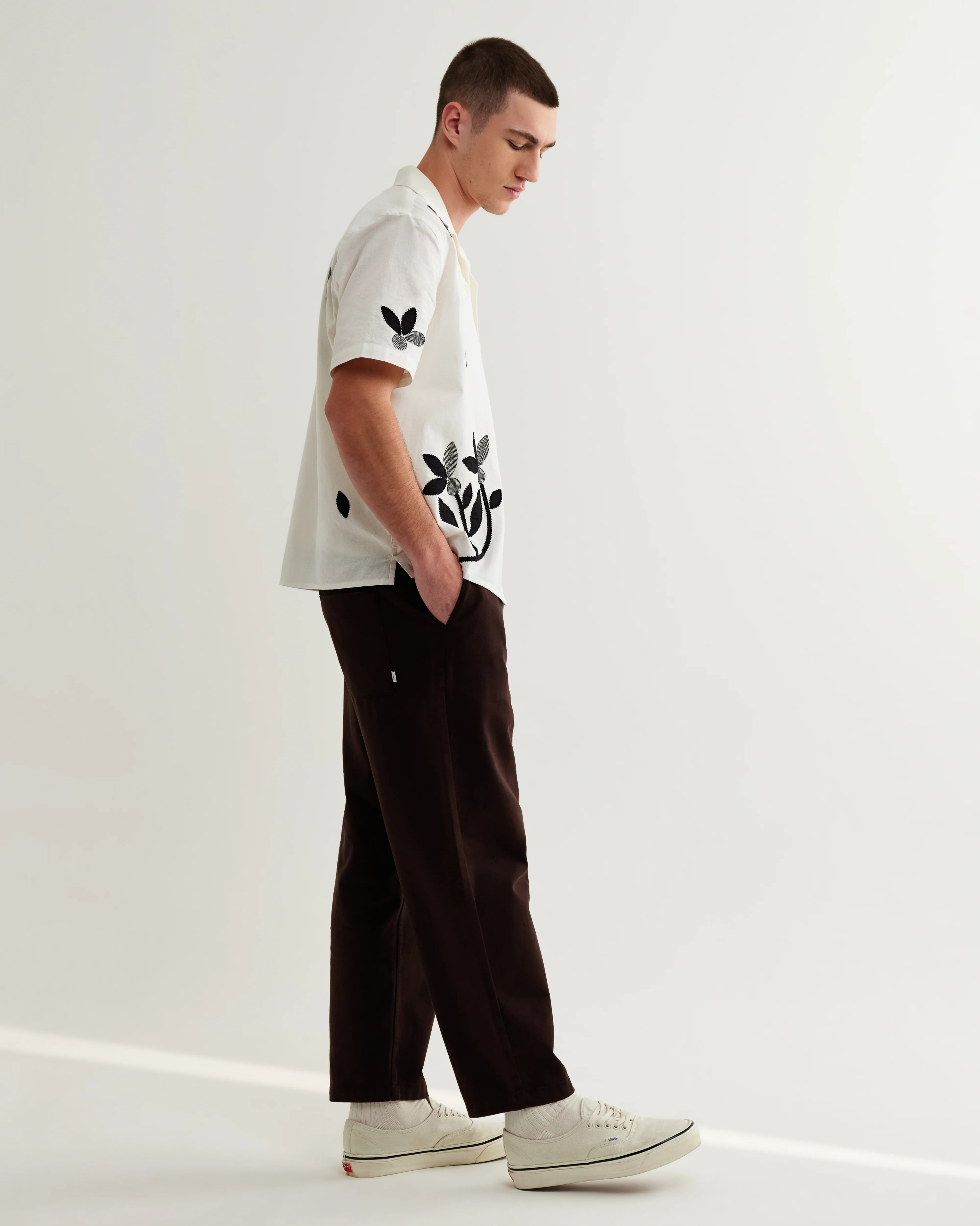 Didcot - Ecru And Black Bloom Applique Short-Sleeve Shirt - Image 5