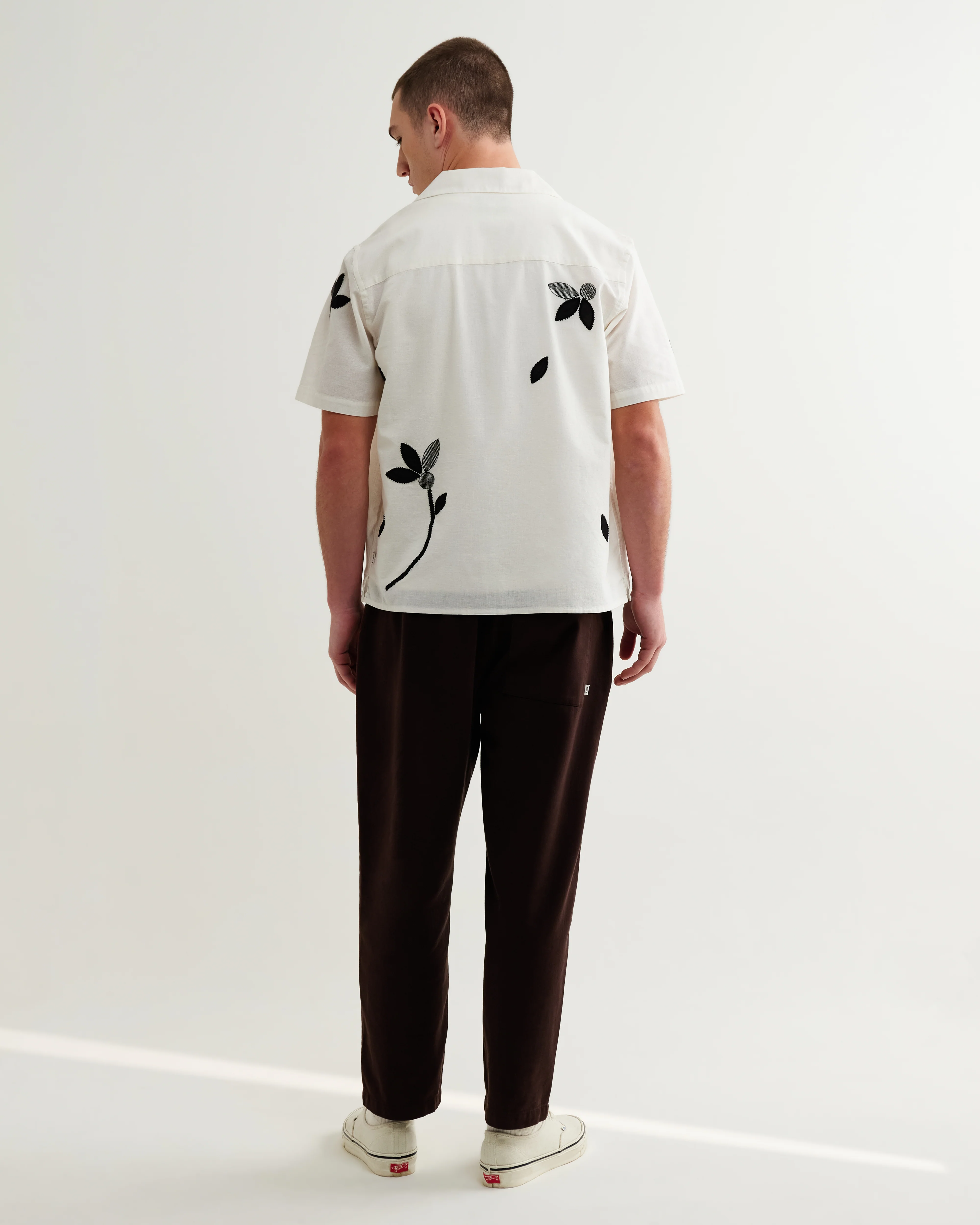 Didcot - Ecru And Black Bloom Applique Short-Sleeve Shirt - Image 6