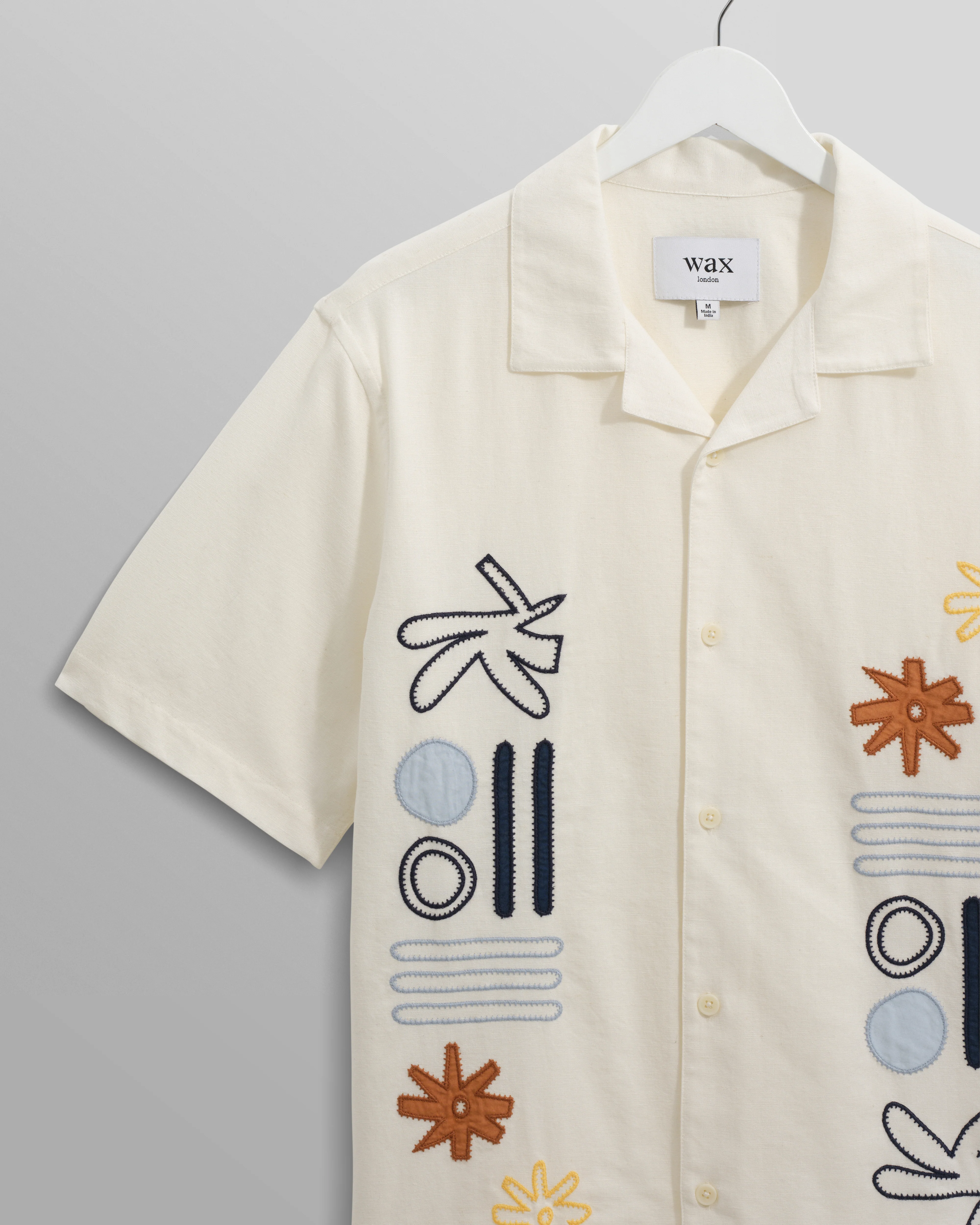 Didcot - Ecru And Multicolour Abstract Applique Short-Sleeve Shirt - Image 8