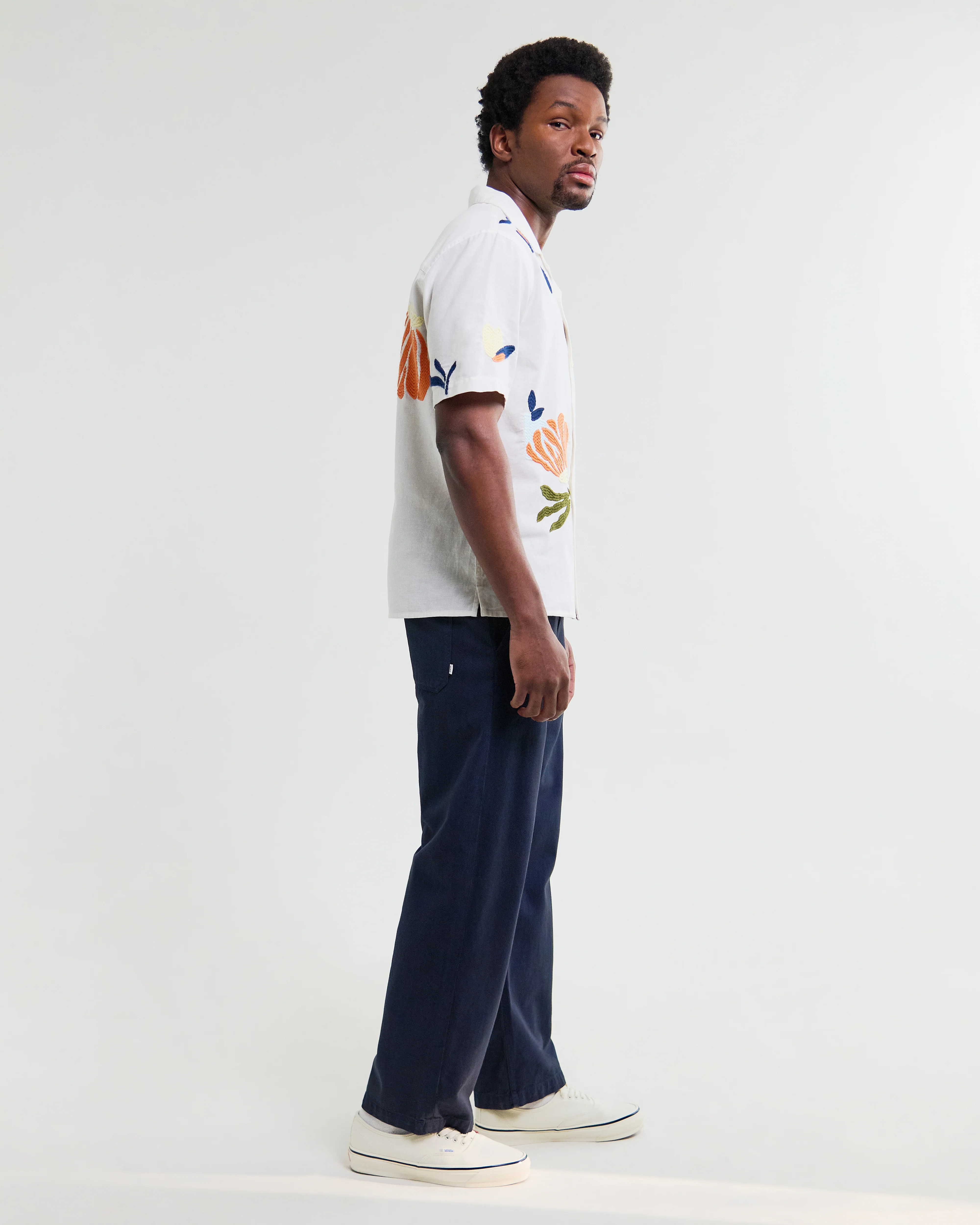 Didcot - Ecru And Multicolour Flower Embroidered Short-Sleeve Shirt - Image 5