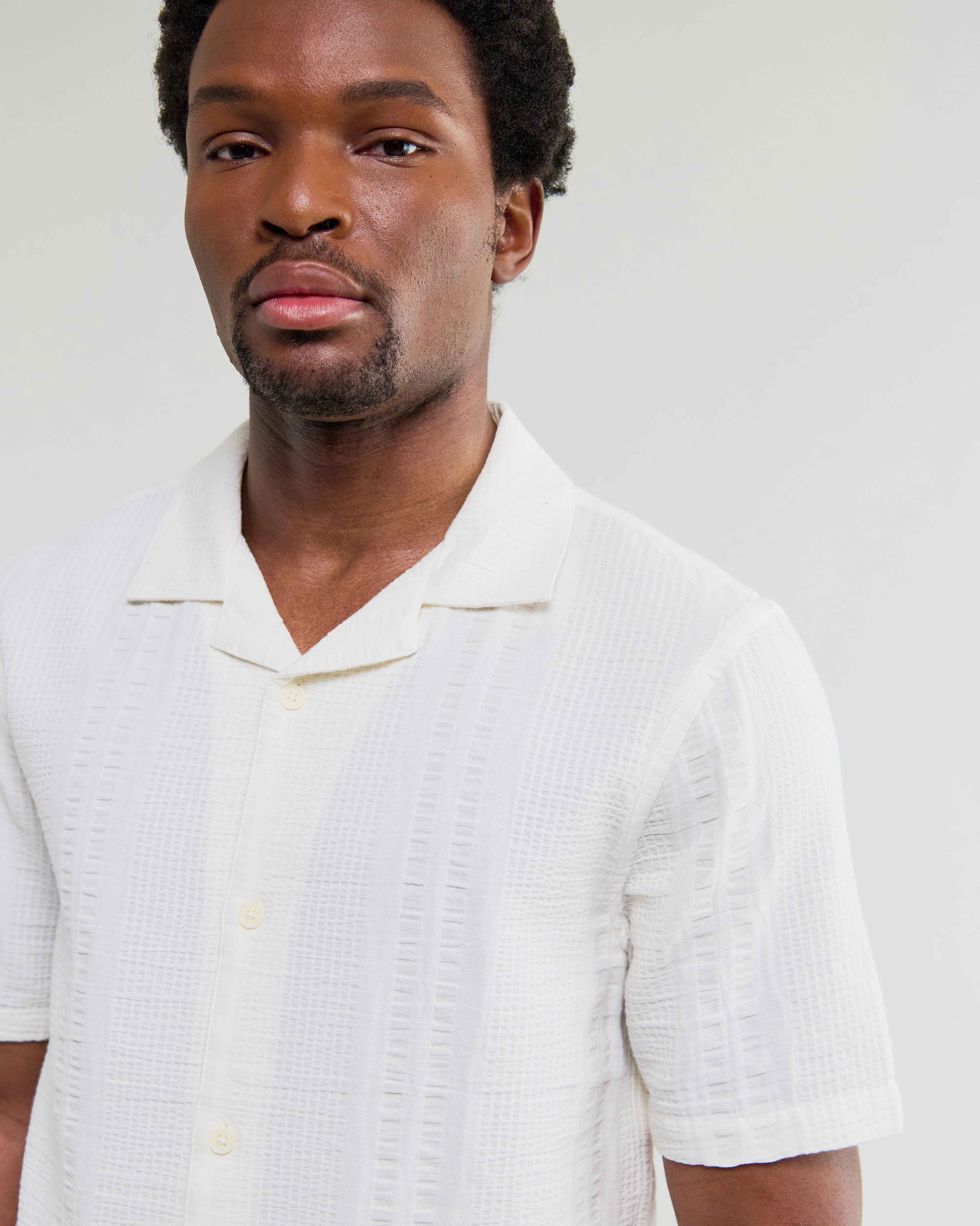 Didcot - Ecru Double-Weave Seersucker Short-Sleeve Shirt - Image 3