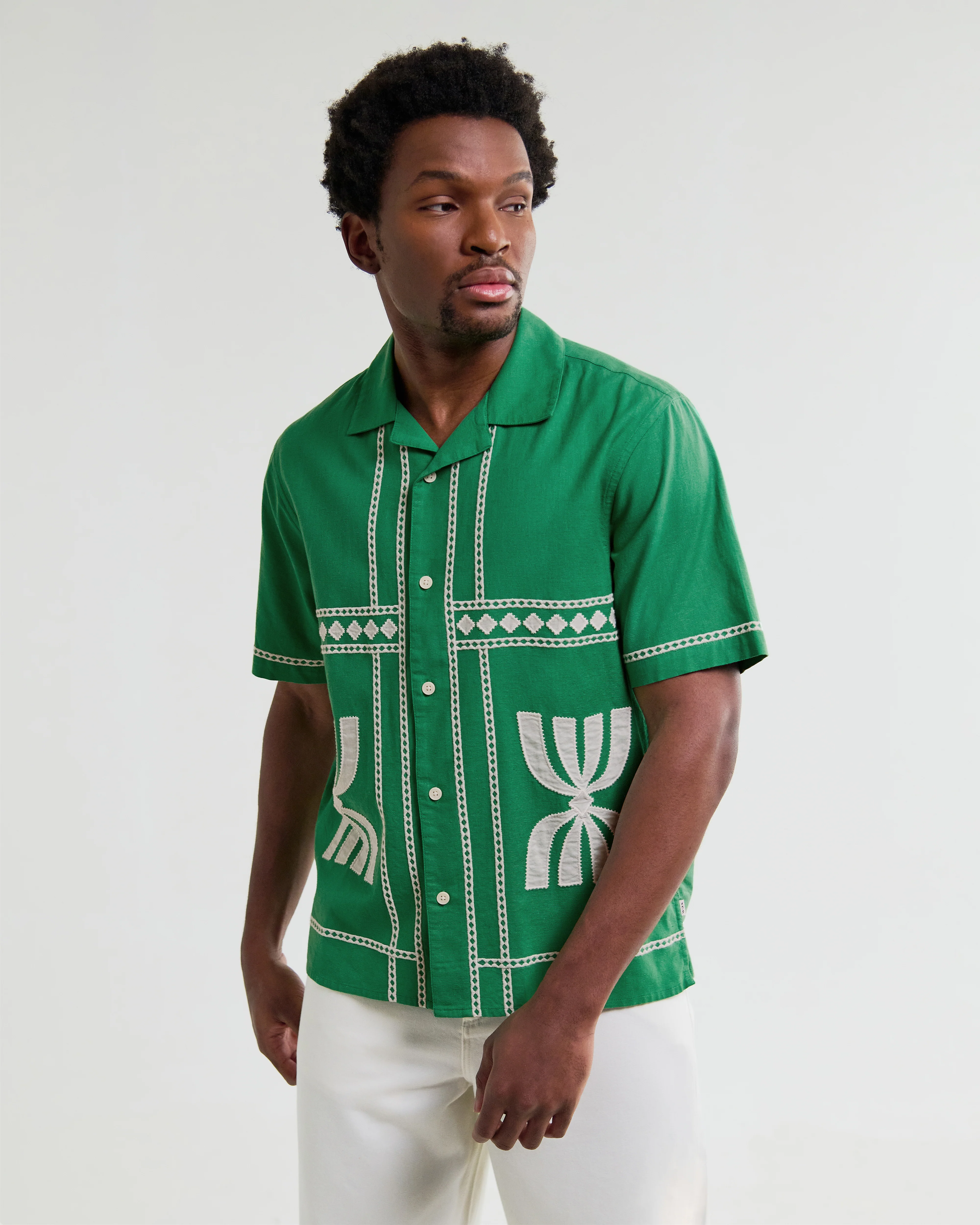 Didcot - Green And White Border Applique Short-Sleeve Shirt - Image 2