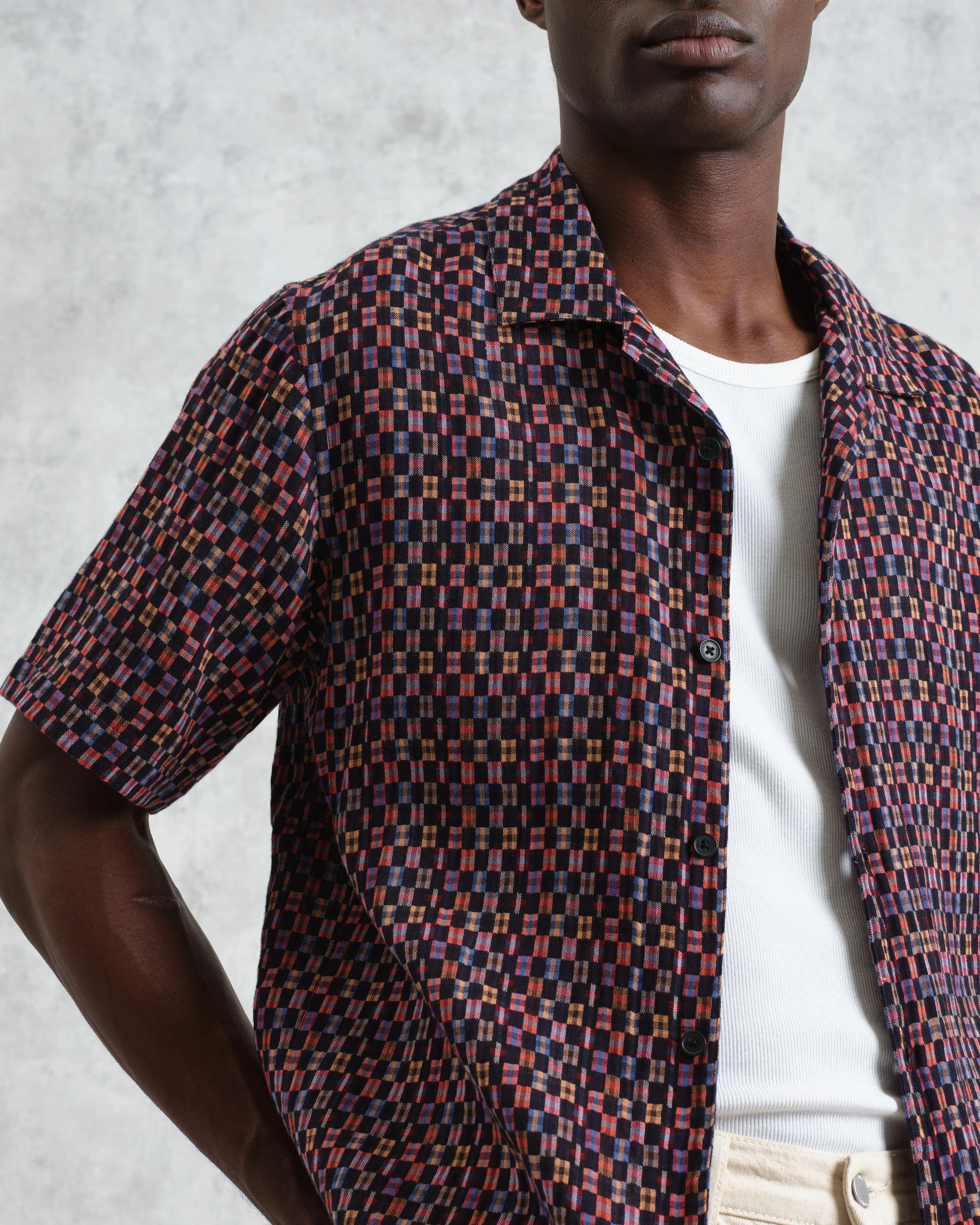 Didcot - Navy And Multicolour Geometric Short-Sleeve Shirt - Image 4