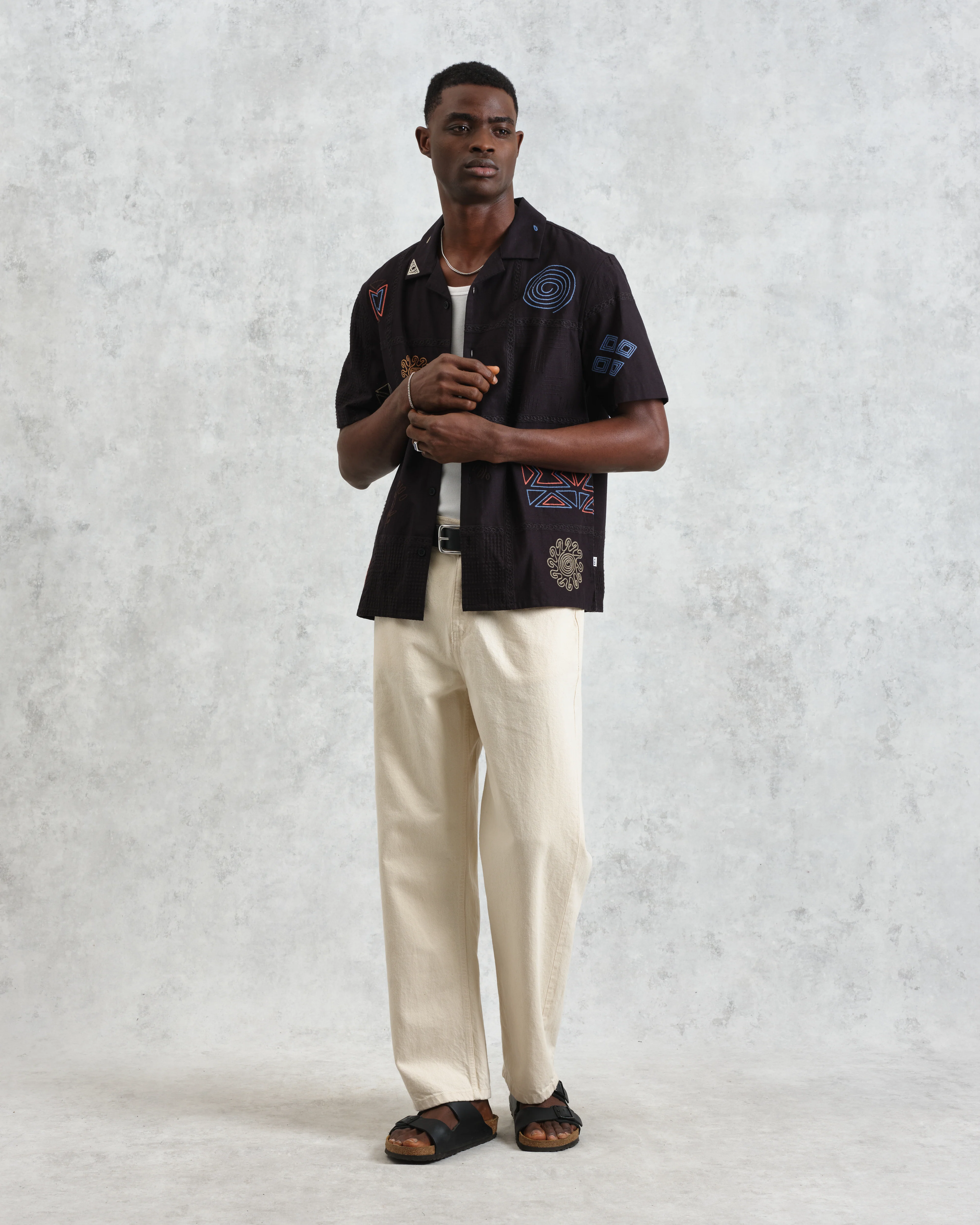 Didcot - Navy Doodle Embroidered Short-Sleeve Shirt - Image 4