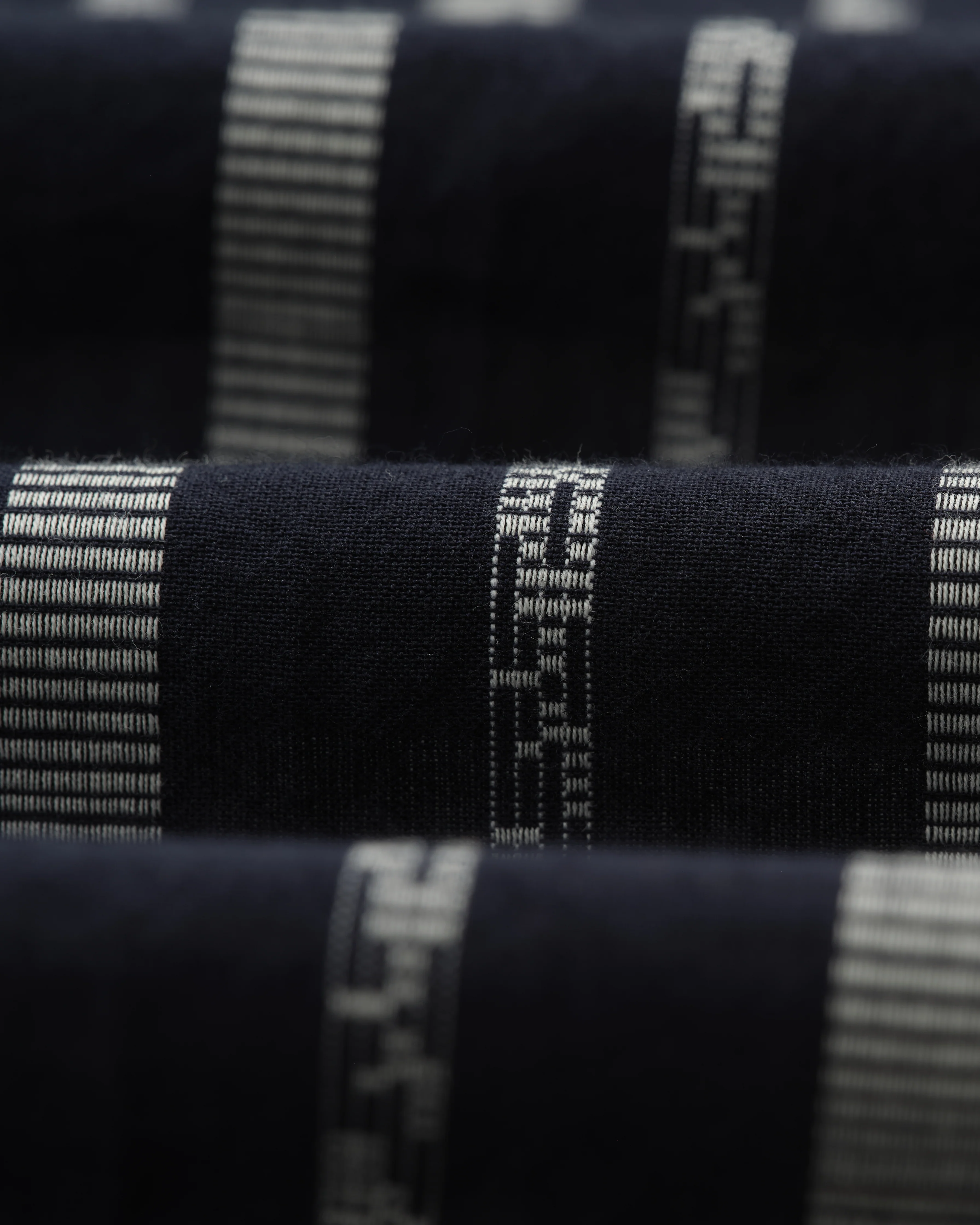 Didcot - Navy Fleck Stripe Short-Sleeve Shirt - Image 10