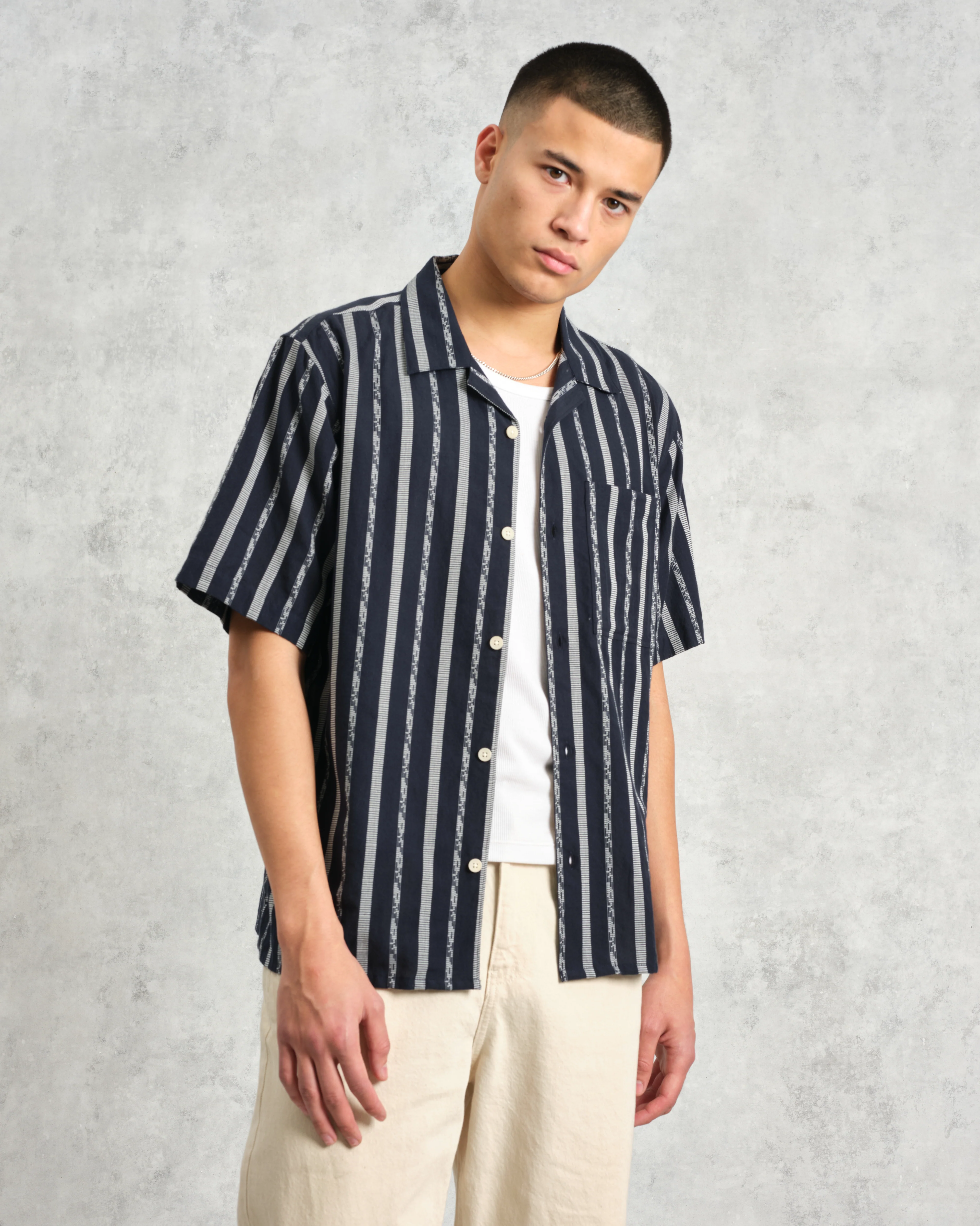 Didcot - Navy Fleck Stripe Short-Sleeve Shirt - Image 2