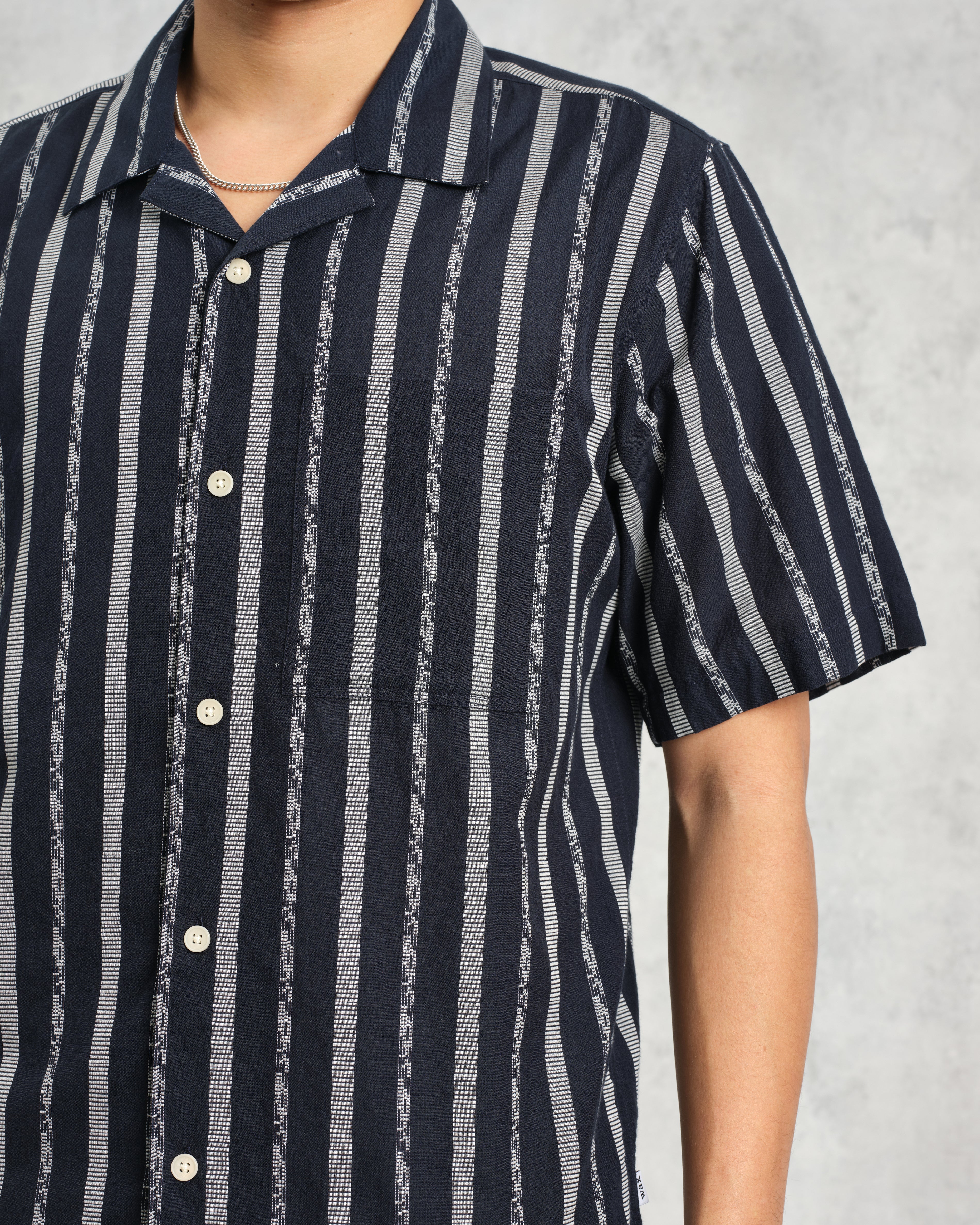 Didcot - Navy Fleck Stripe Short-Sleeve Shirt - Image 3