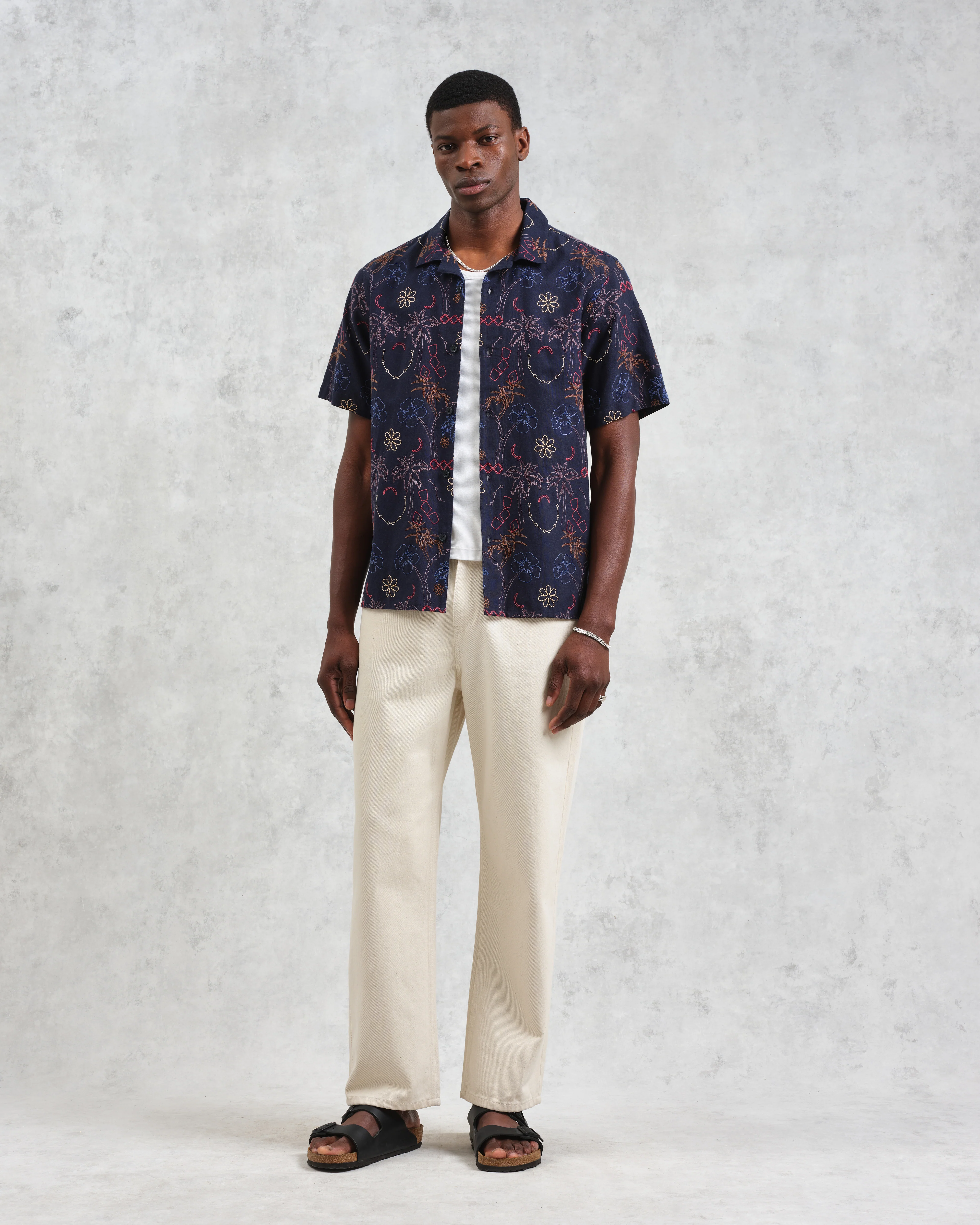 Didcot - Navy Hawaiian Embroidered Short-Sleeve Shirt - Image 4