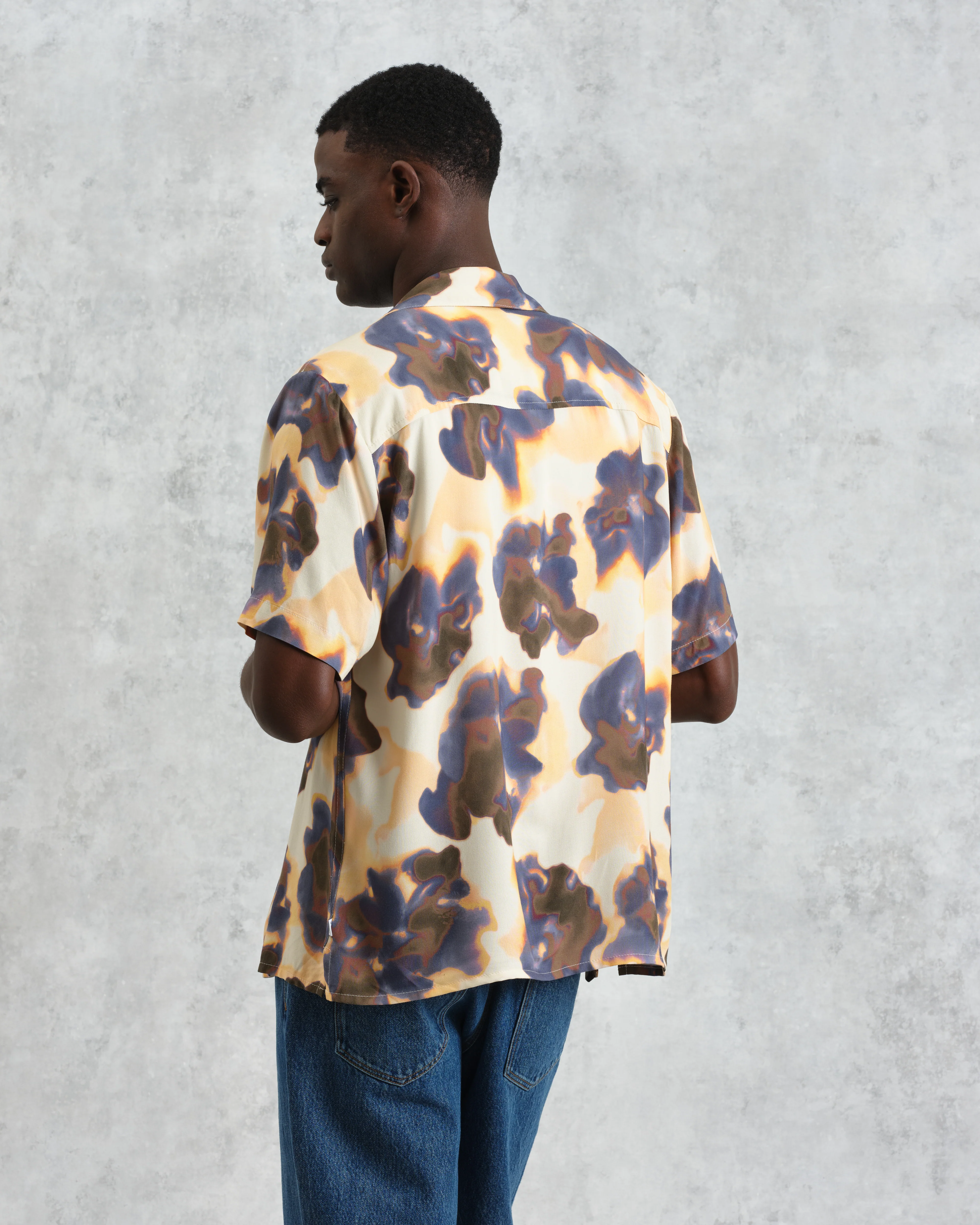 Didcot - Peach Floral Blur Short-Sleeve Shirt - Image 5