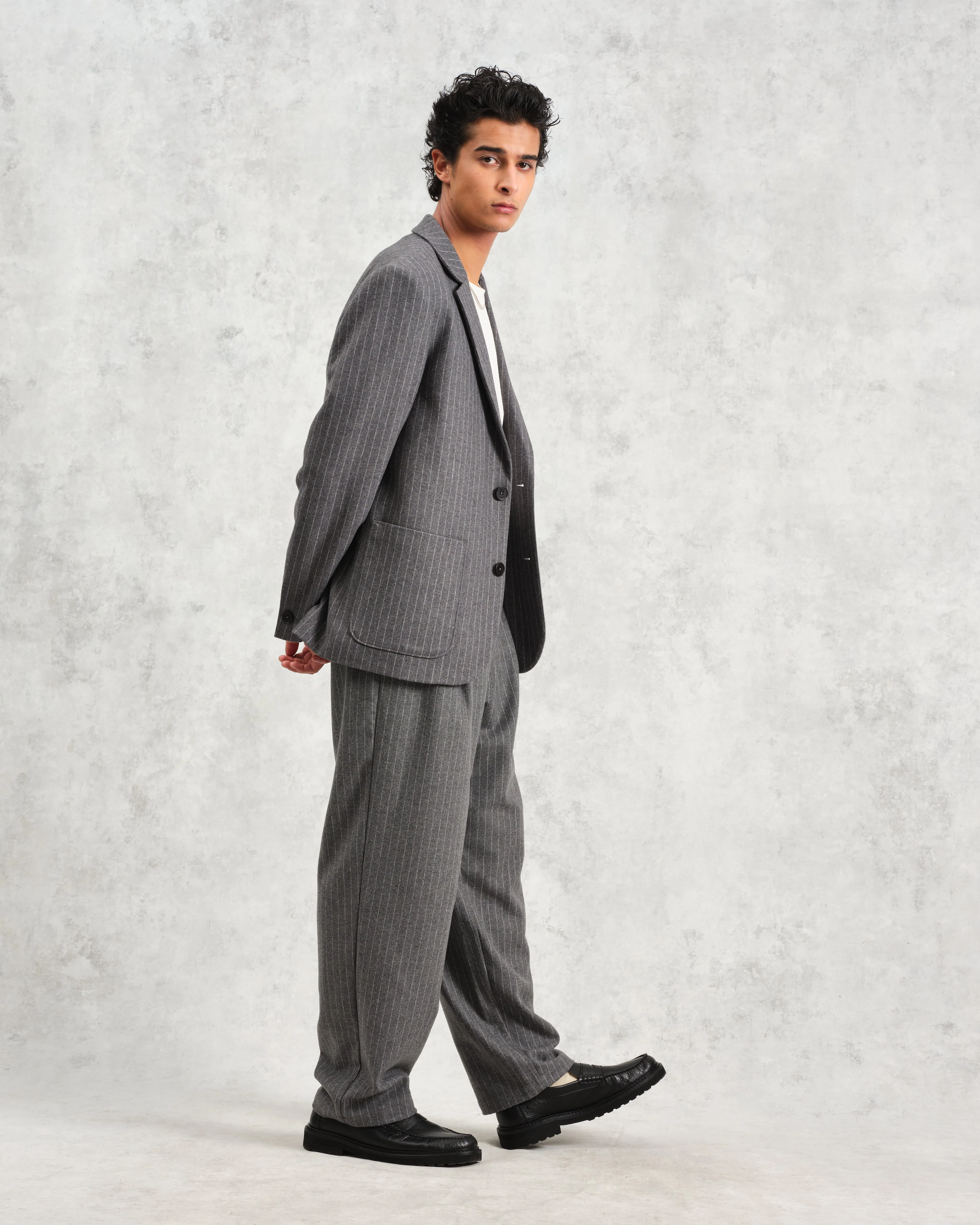 Fintry - Charcoal Grey Pinstripe Wool Blazer - Image 6