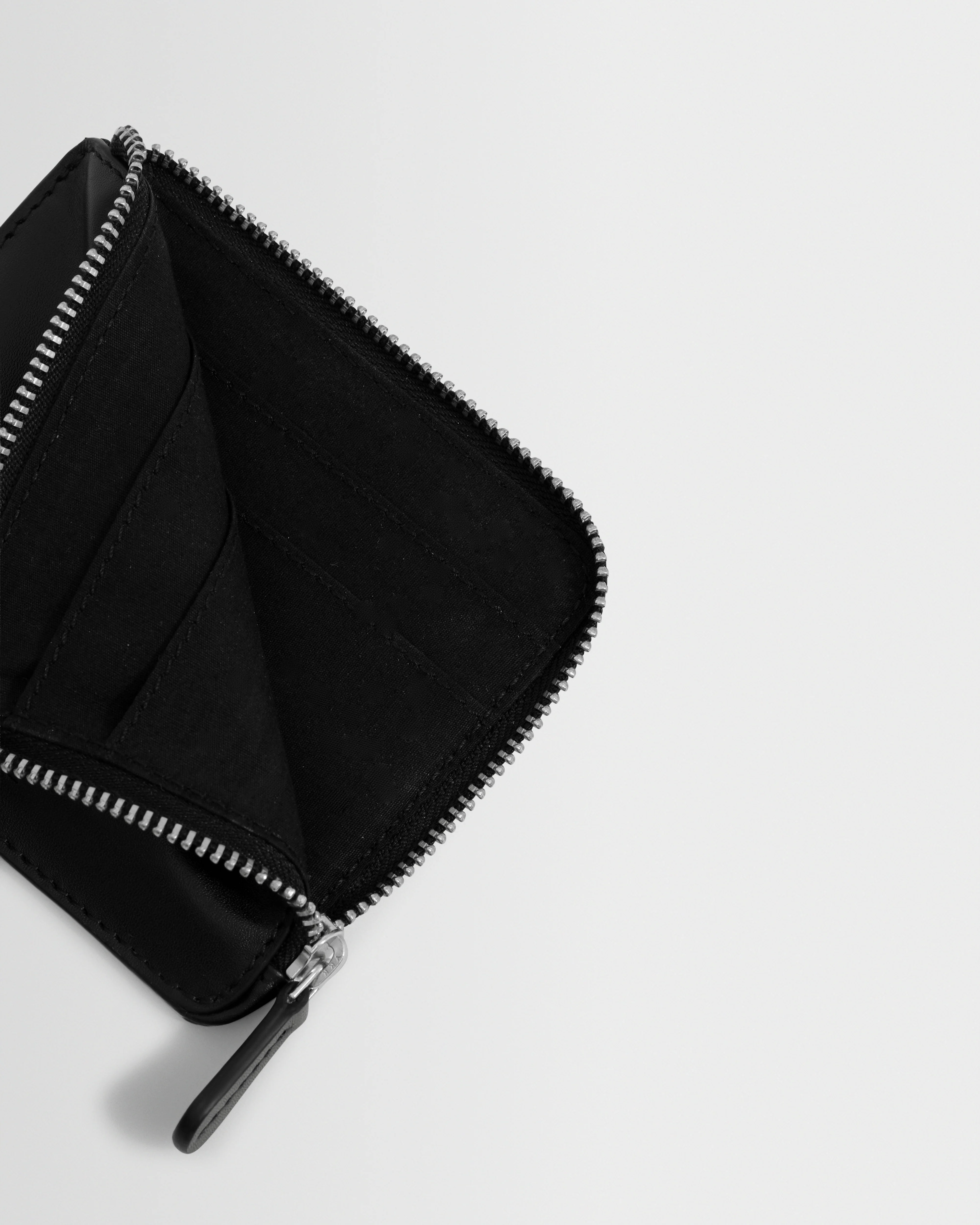 Harford - Black Leather Zip Wallet - Image 4