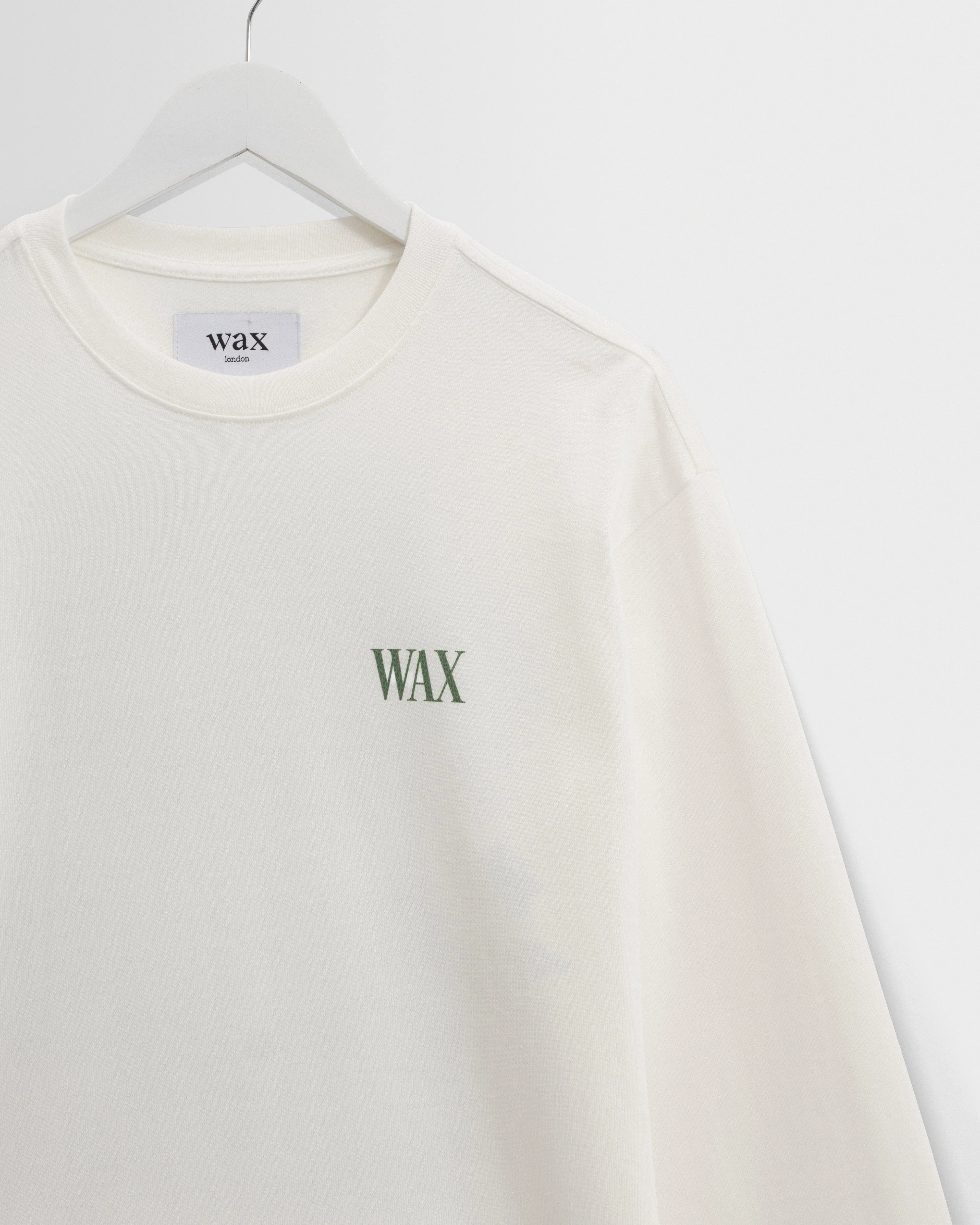 Hayden - White And Green Botanical Graphic Cotton T-Shirt - Image 8