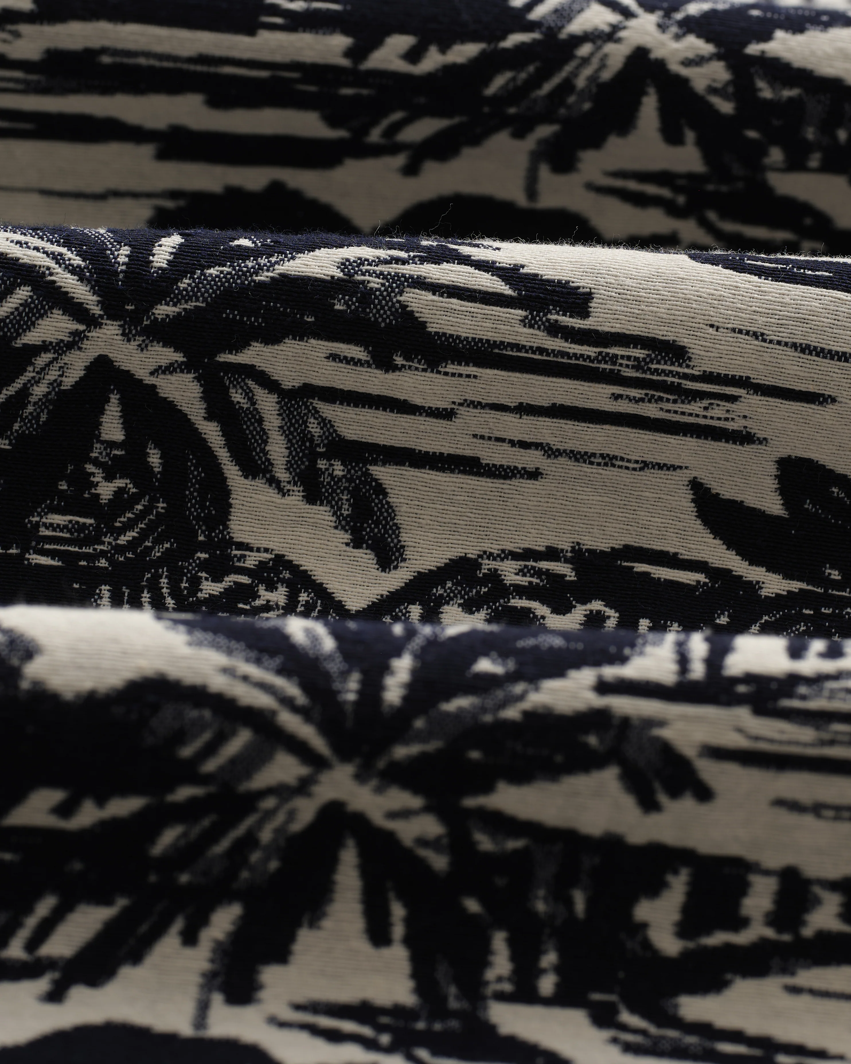 Iggy - Navy And Ecru Beach Jacquard Jacket - Image 11