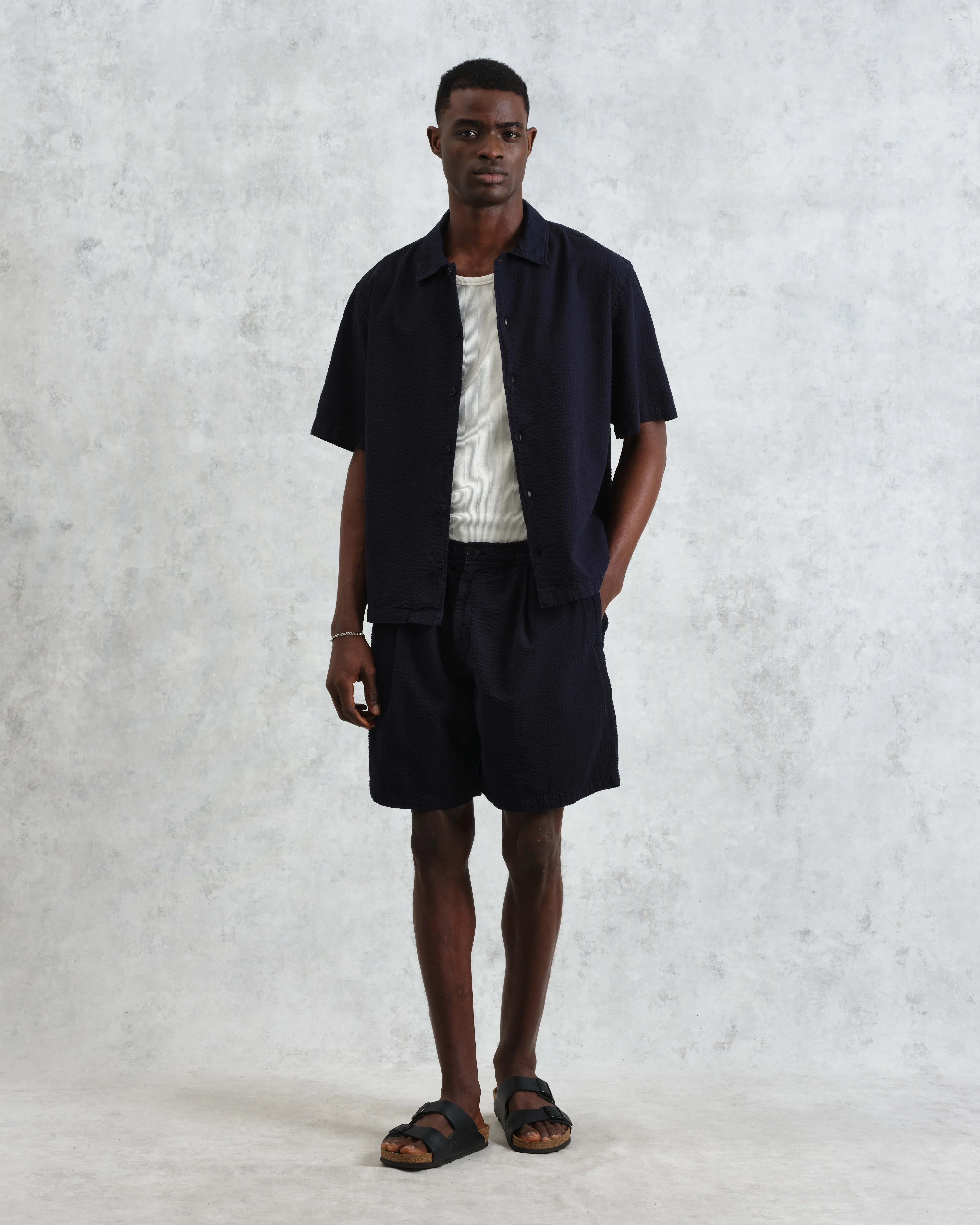 Keats - Navy Cotton Seersucker Short-Sleeve Shirt - Image 4