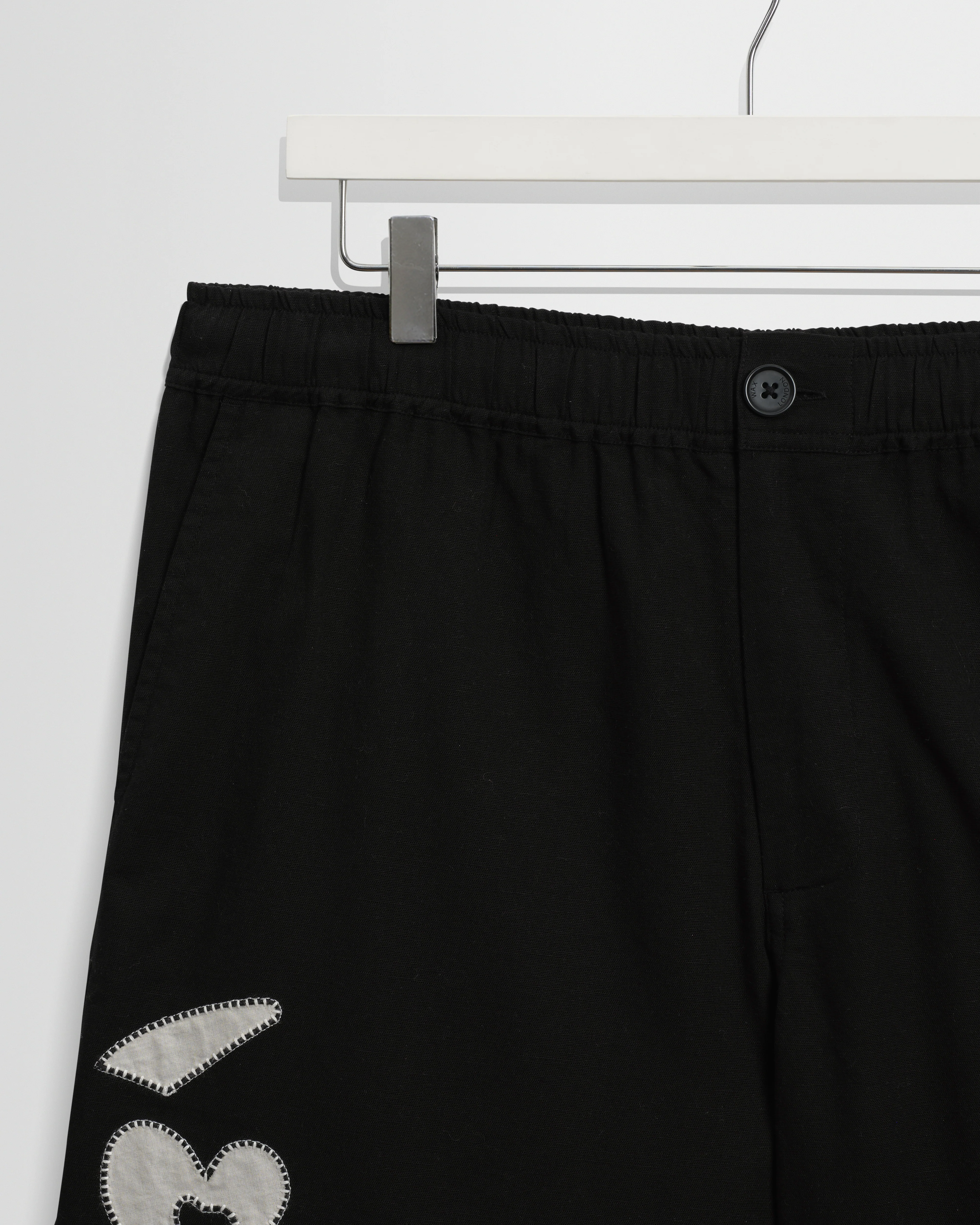 Kurt - Black And Beige Abstract Applique Shorts - Image 8