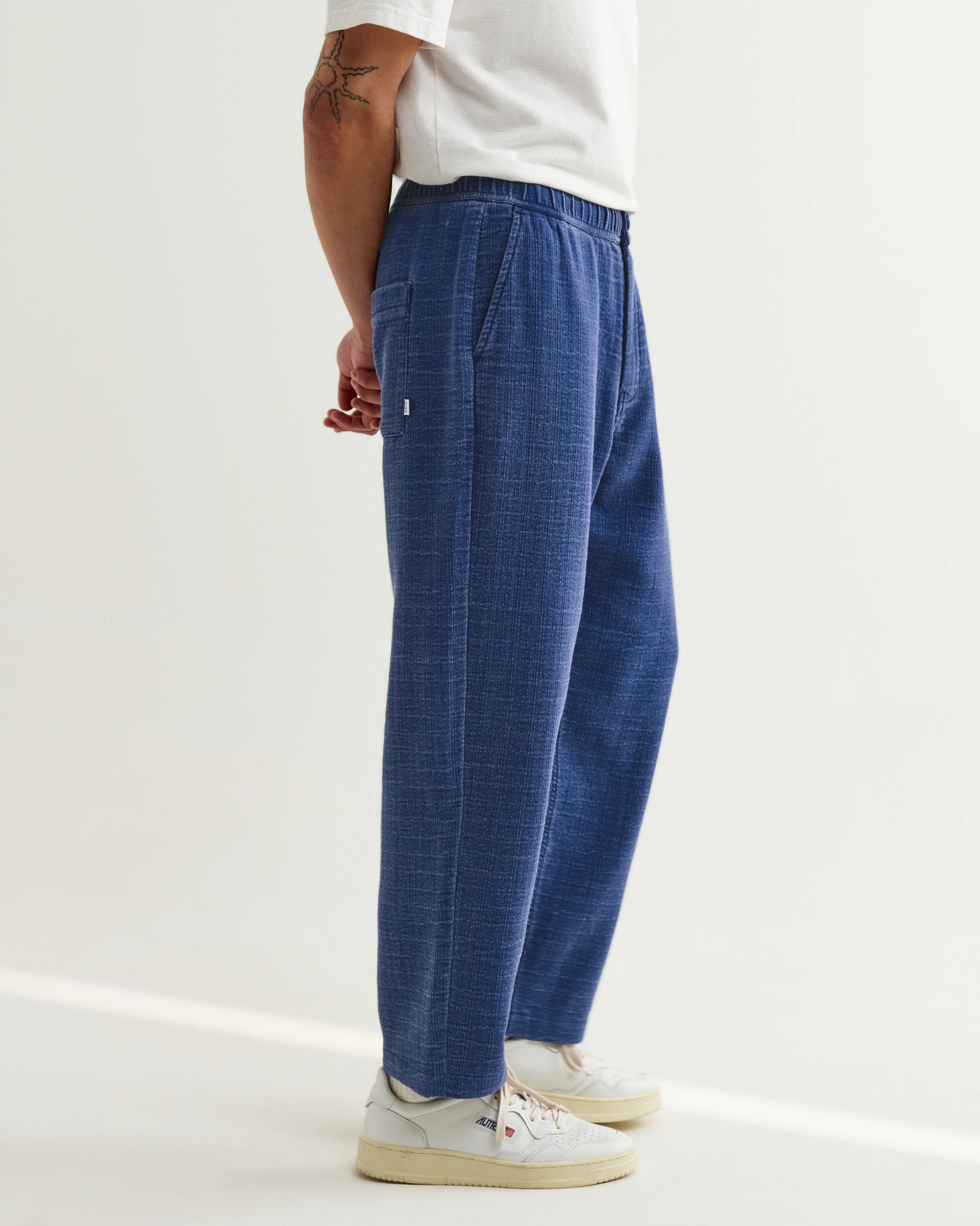 Kurt - Indigo Textured Organic Dobby Cotton Relaxed Fit Trousers - Image 4