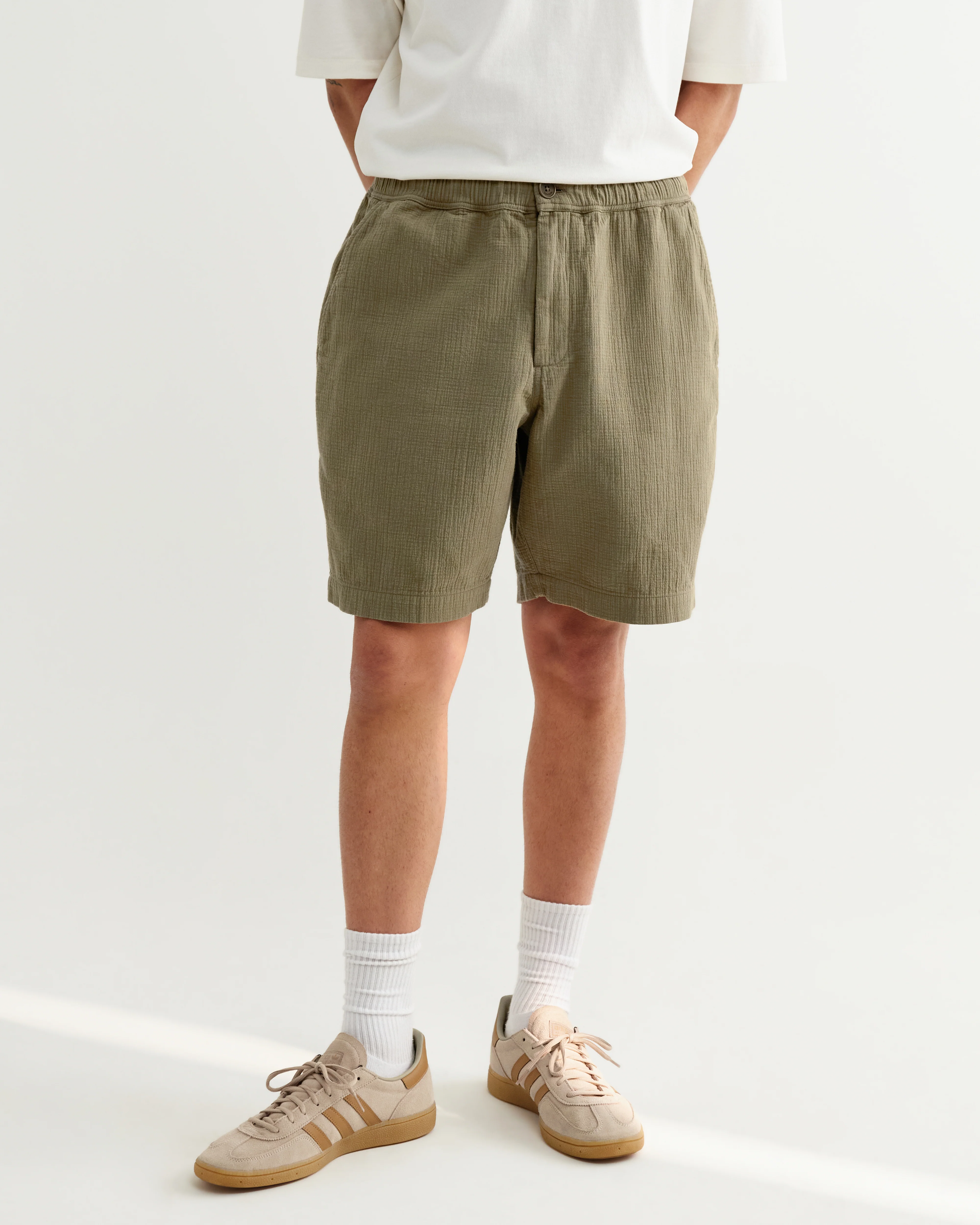Kurt - Khaki Crinkle Cotton-Linen Shorts - Image 3