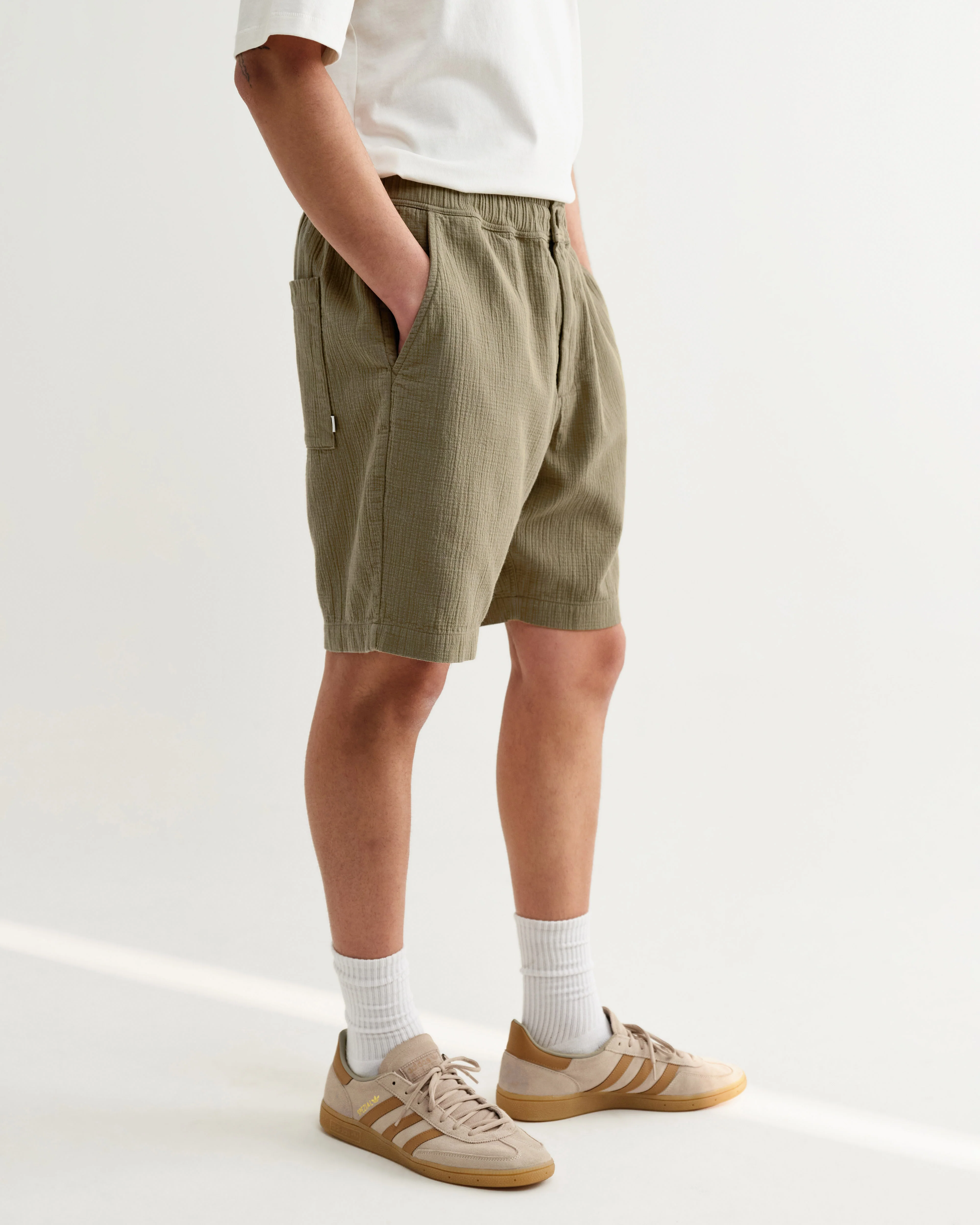 Kurt - Khaki Crinkle Cotton-Linen Shorts - Image 4