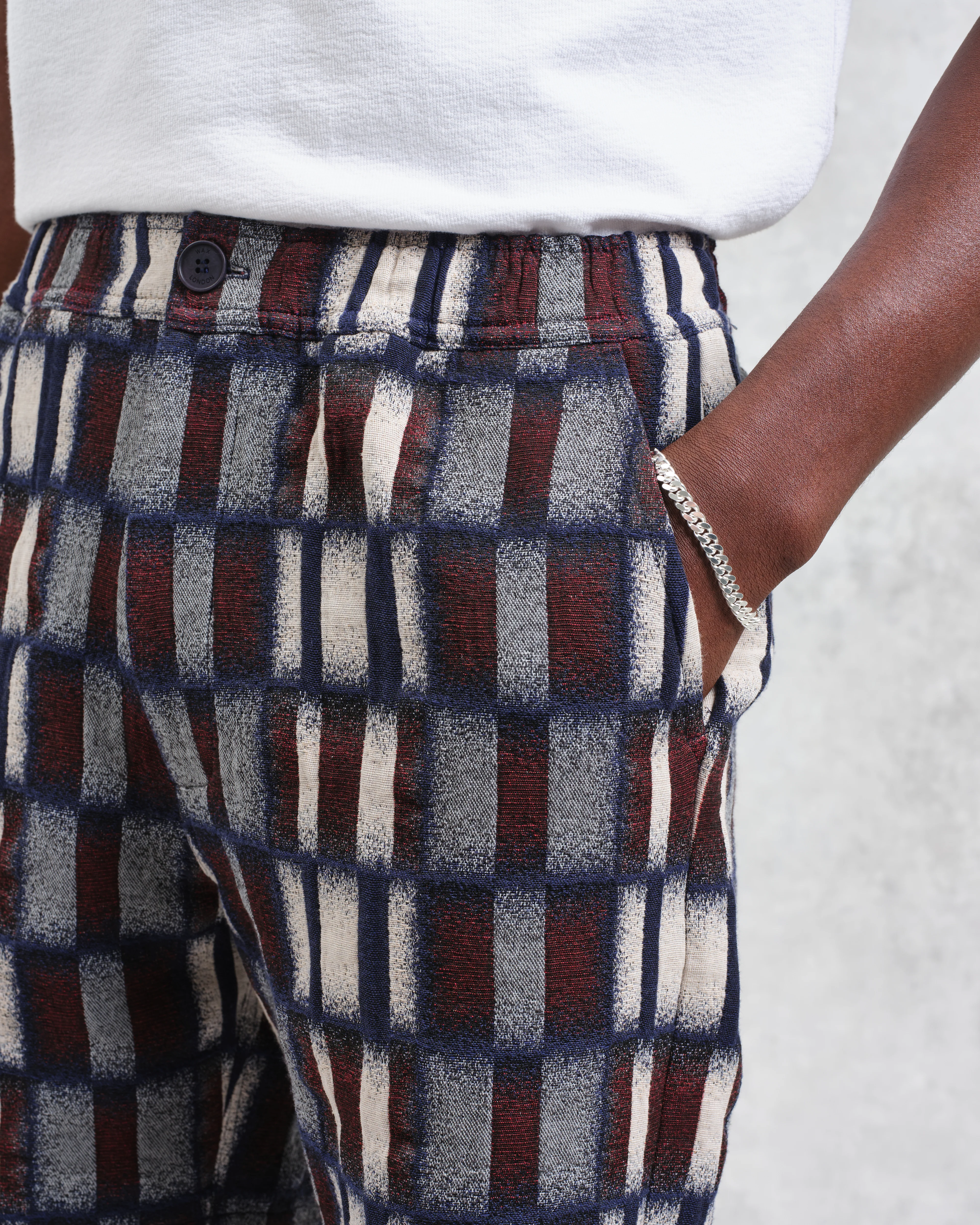 Kurt - Navy And Red Ombre Grid Shorts - Image 4