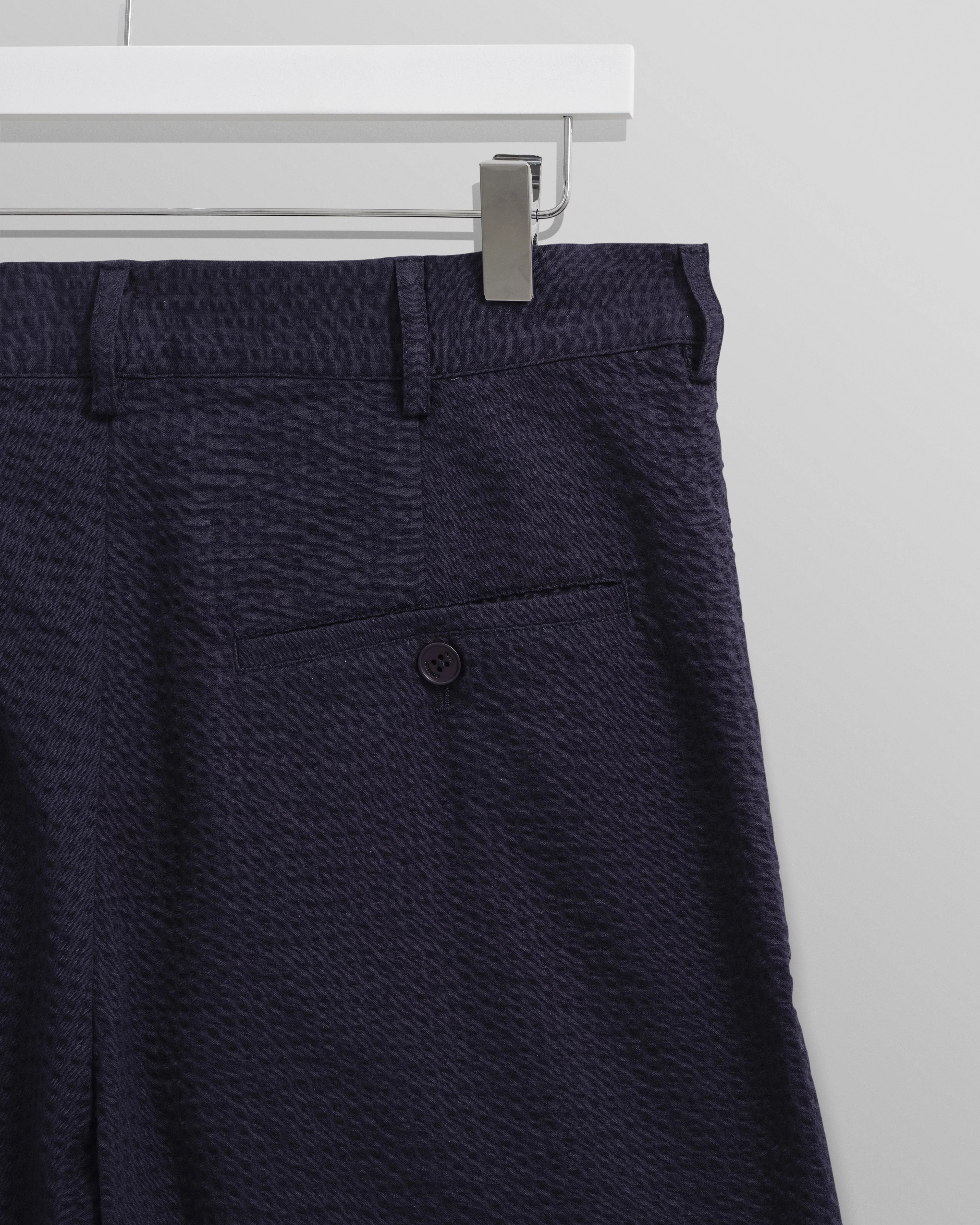 Linton - Navy Cotton Seersucker Pleated Shorts - Image 10