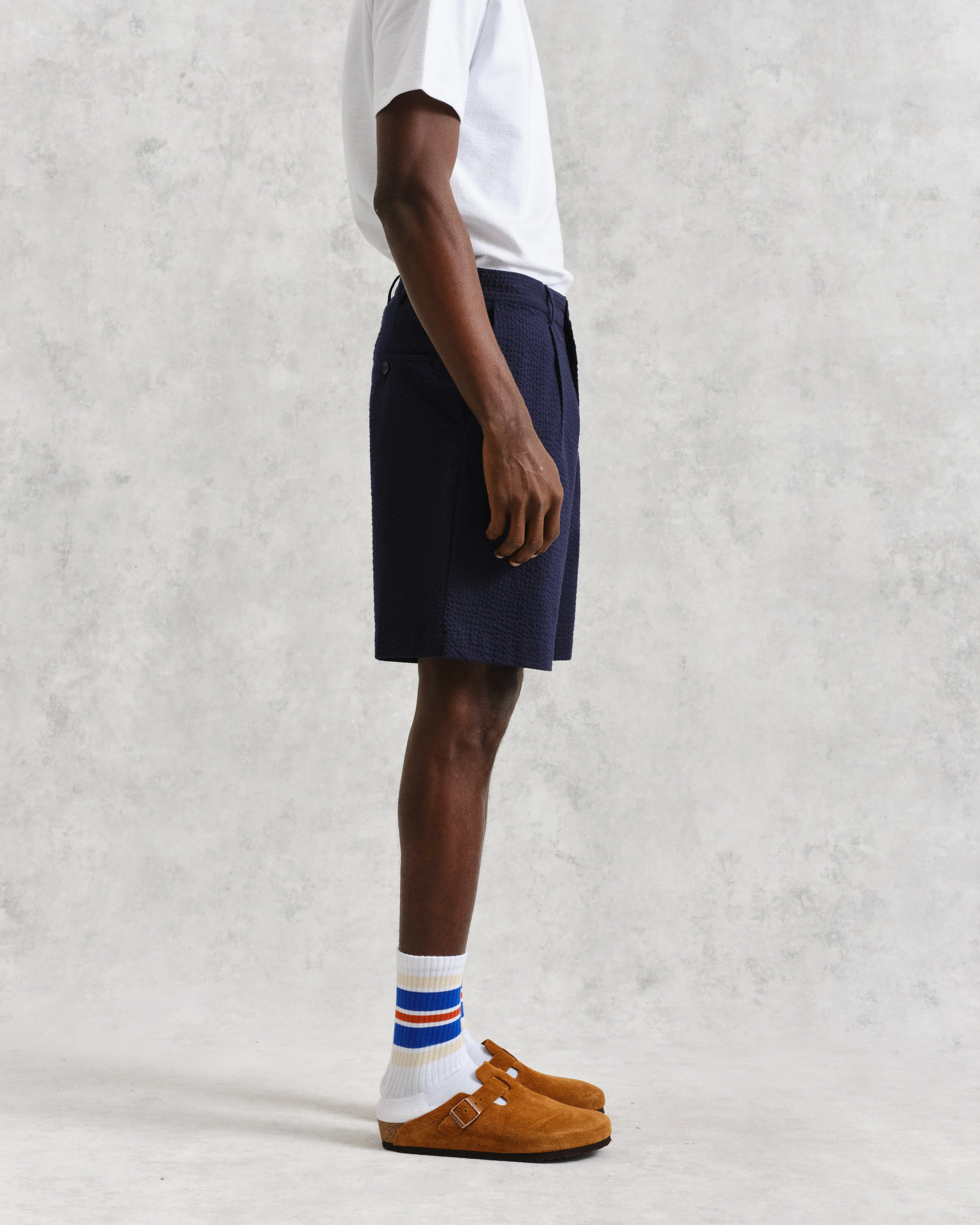 Linton - Navy Cotton Seersucker Pleated Shorts - Image 5