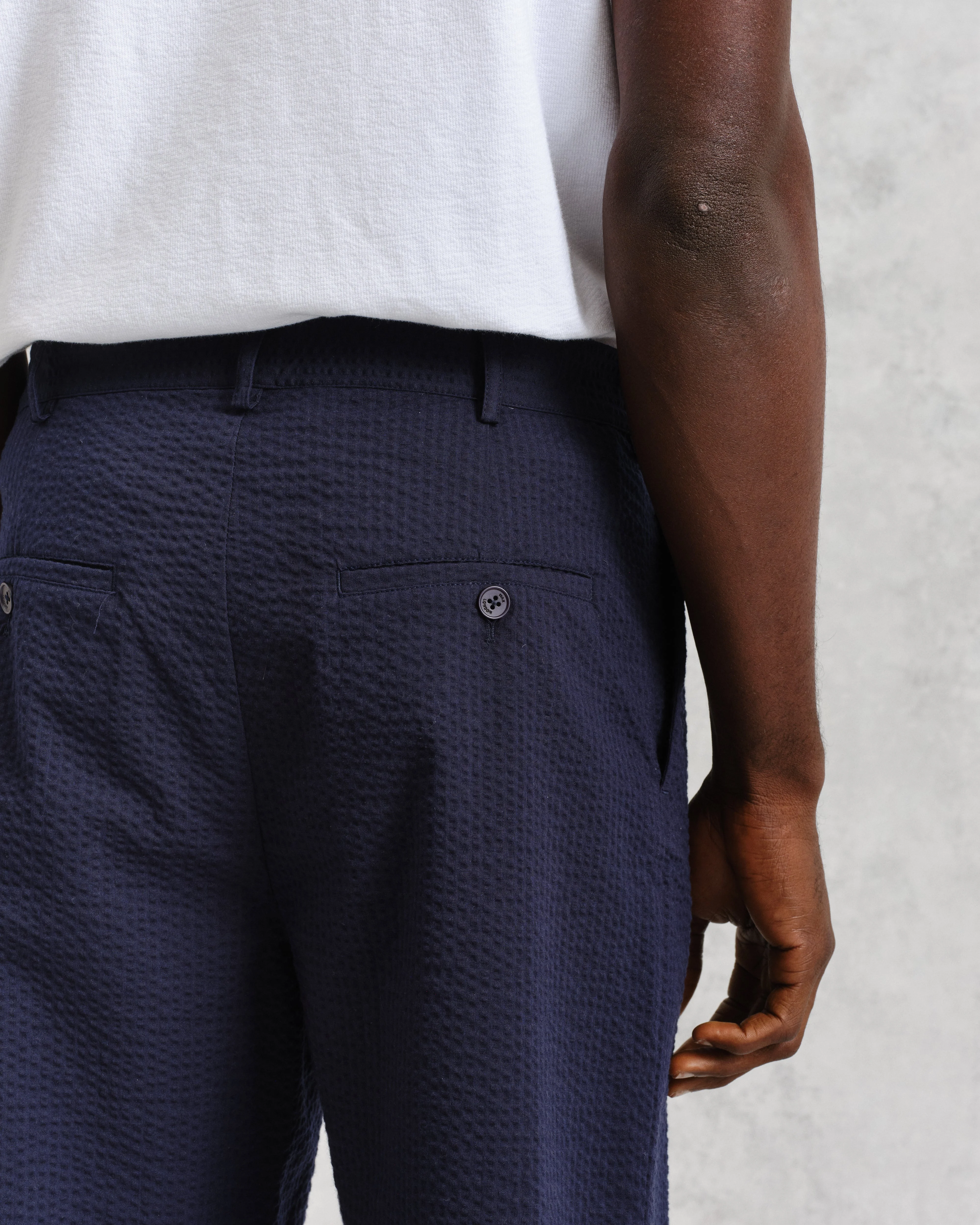Linton - Navy Cotton Seersucker Pleated Shorts - Image 7