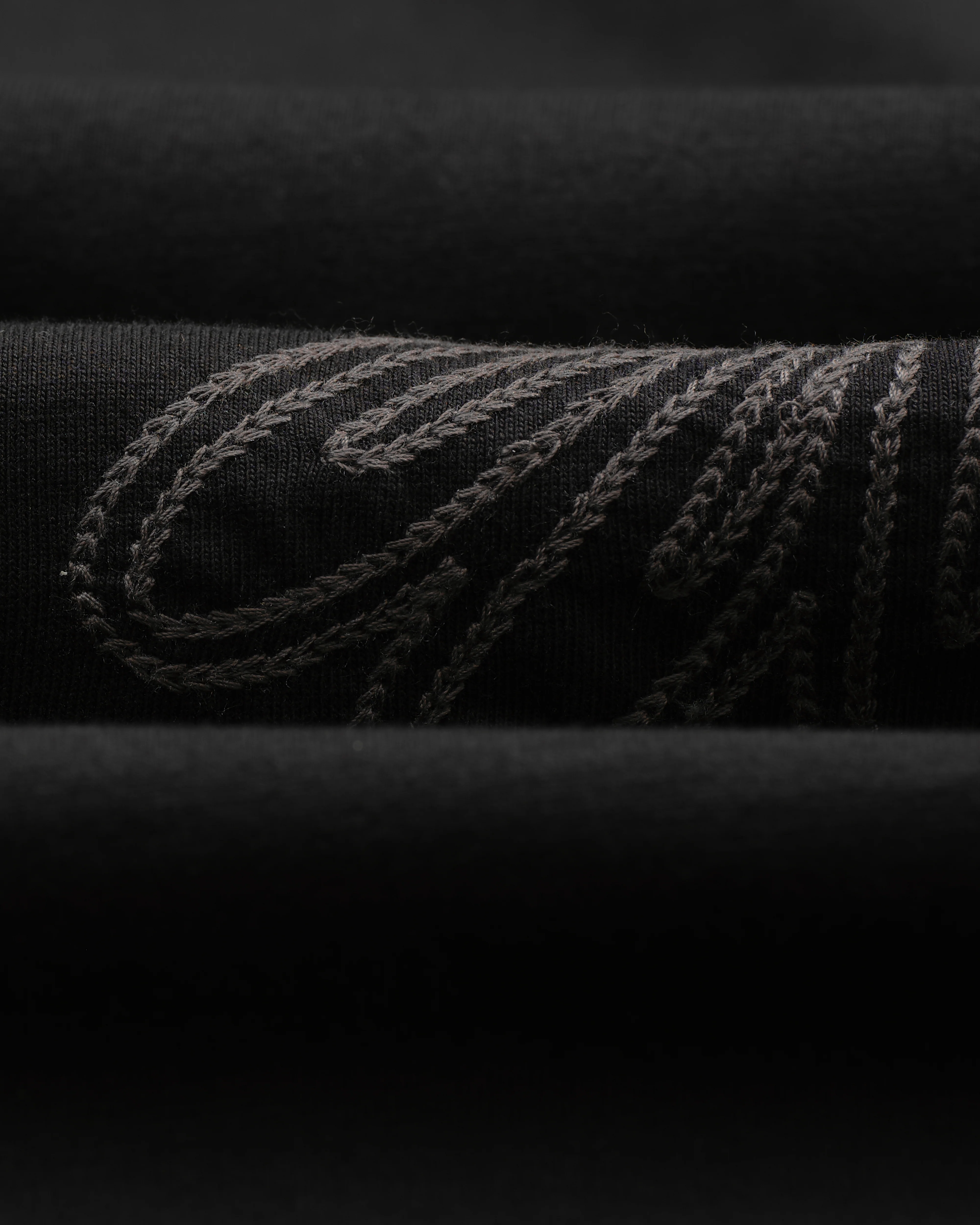 Milton - Black Embroidered Organic Cotton T-Shirt - Image 12