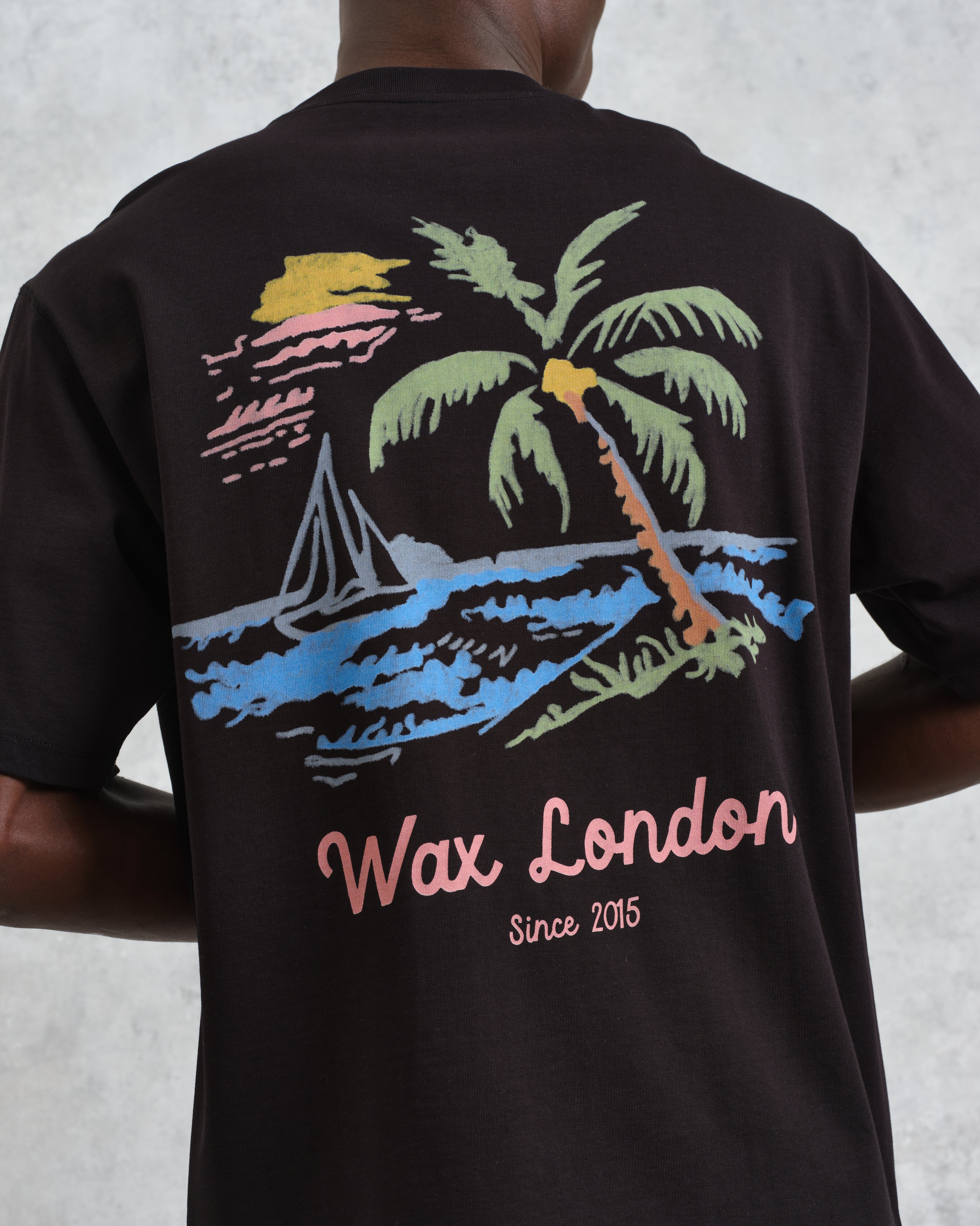 Milton - Black Painted Beach Graphic Cotton T-Shirt - Image 4