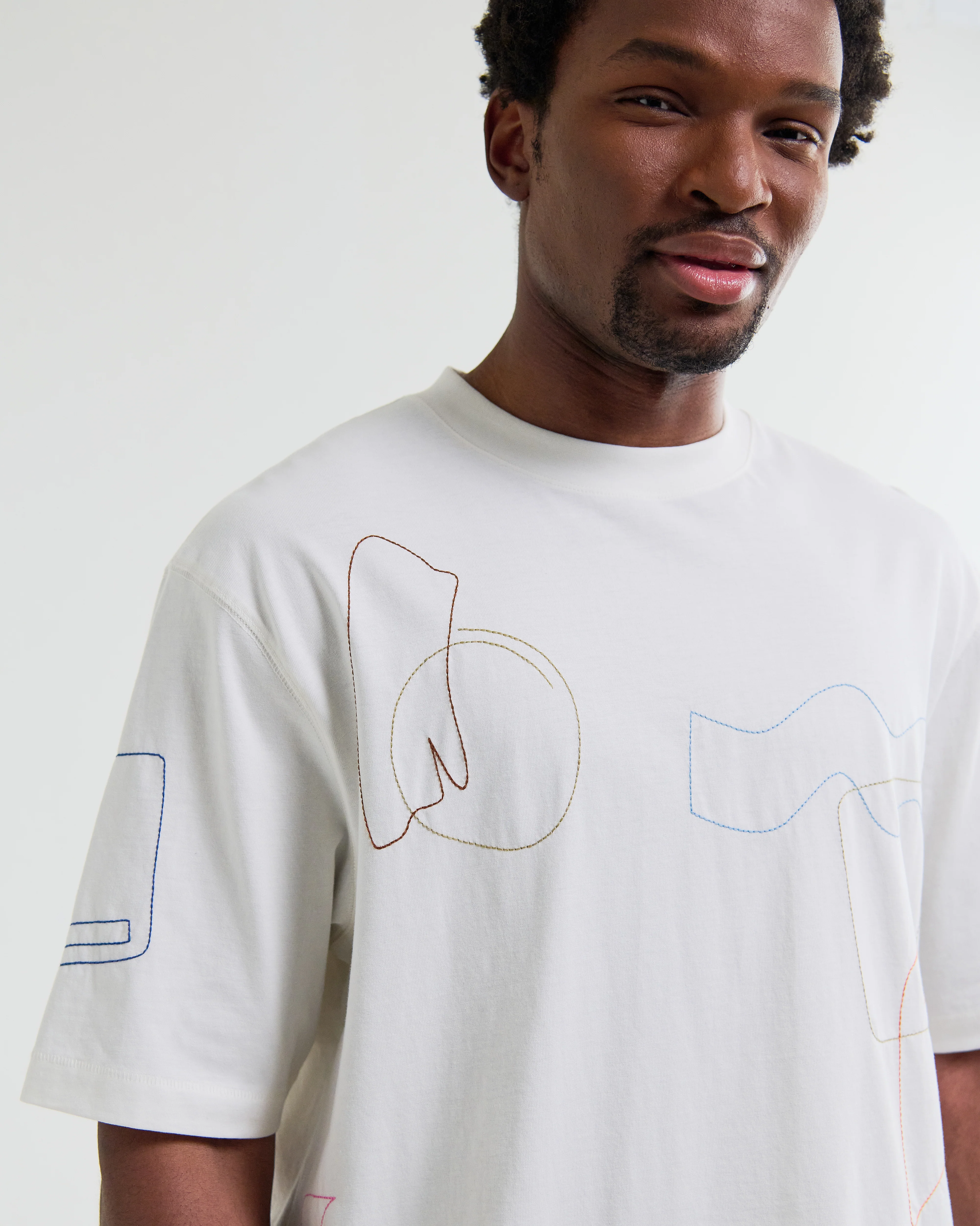 Milton - Ecru Organic Cotton Embroidered Shapes T-Shirt - Image 4