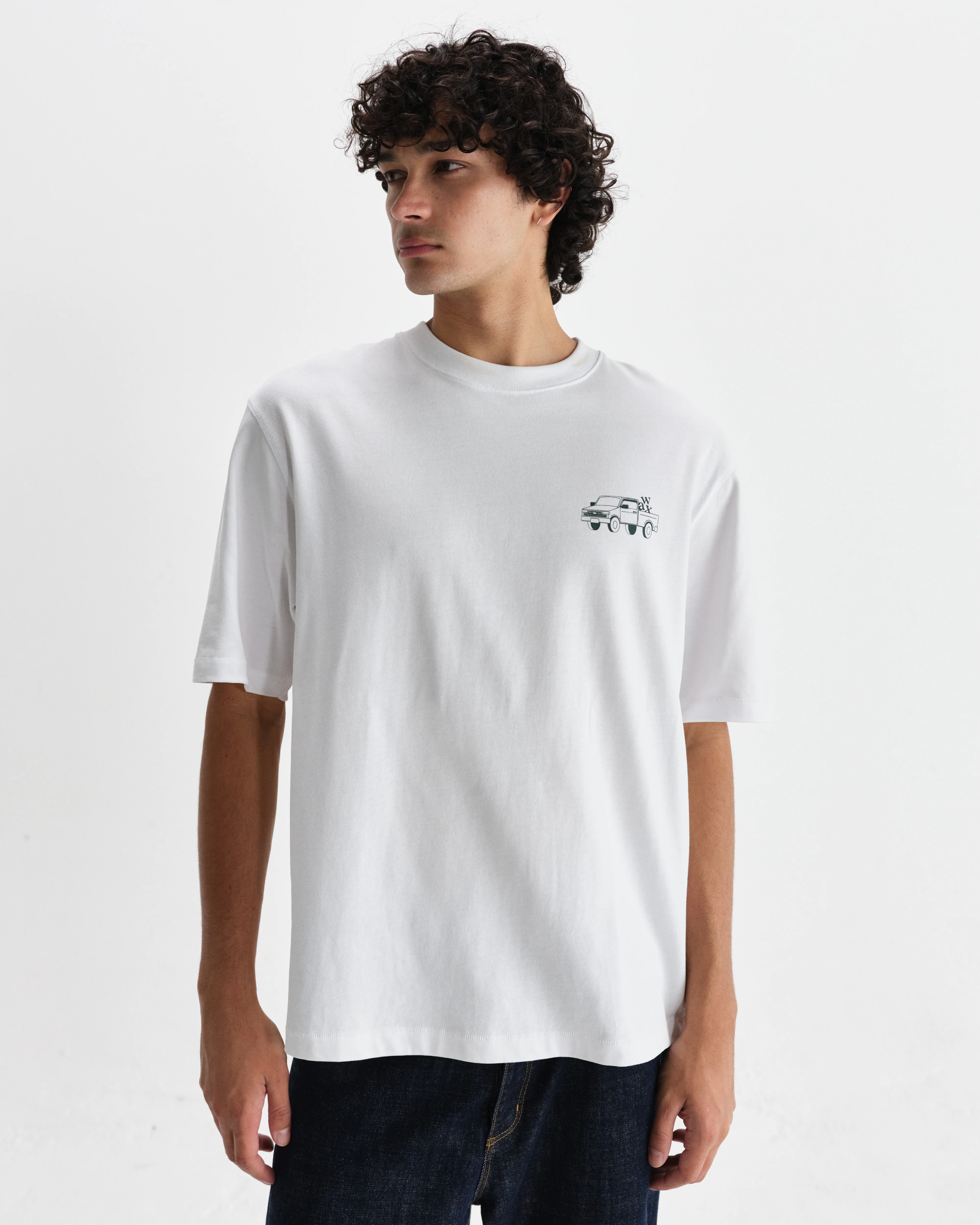 Milton - White Daffodil Graphic Organic Cotton T-Shirt - Image 3