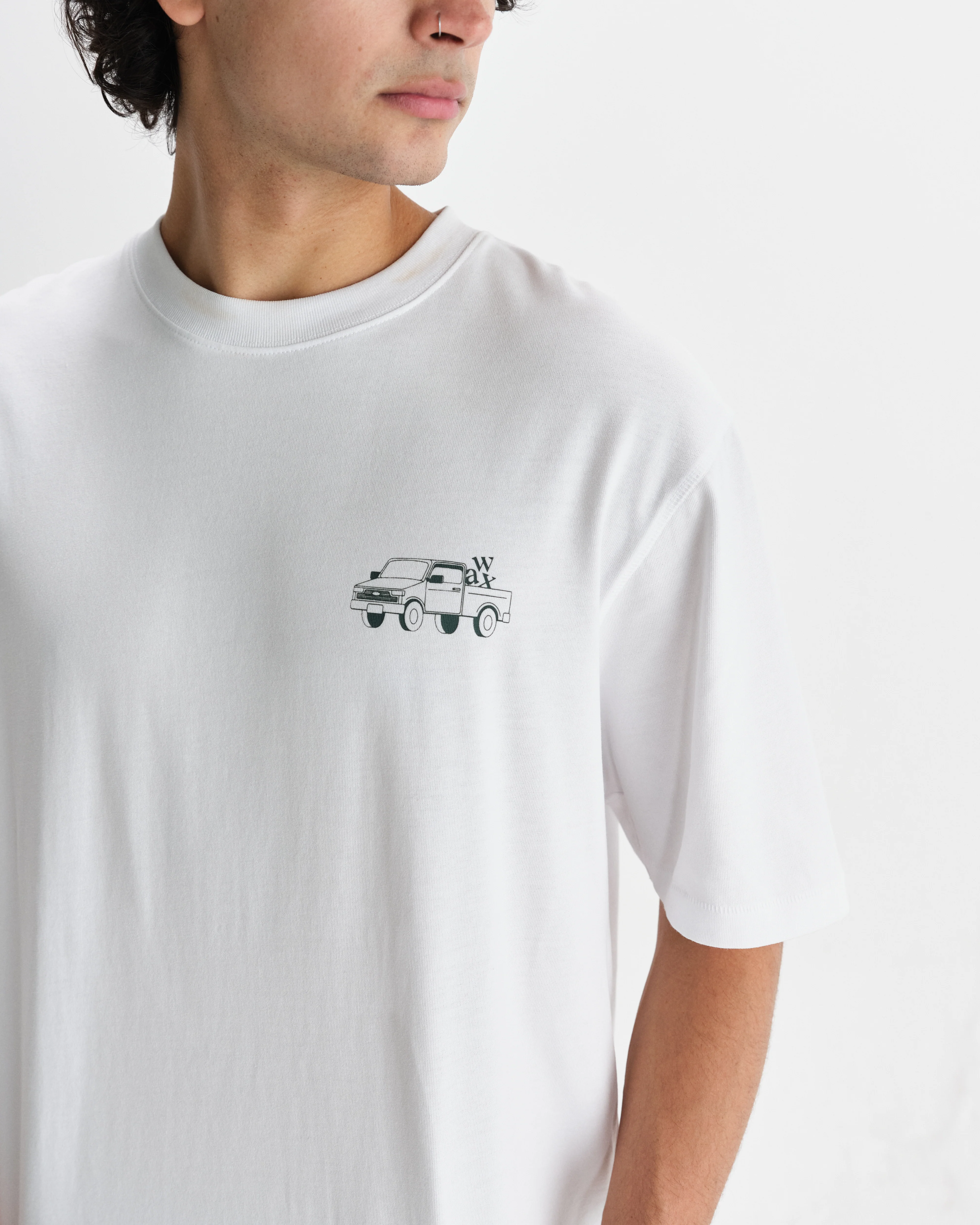 Milton - White Daffodil Graphic Organic Cotton T-Shirt - Image 4