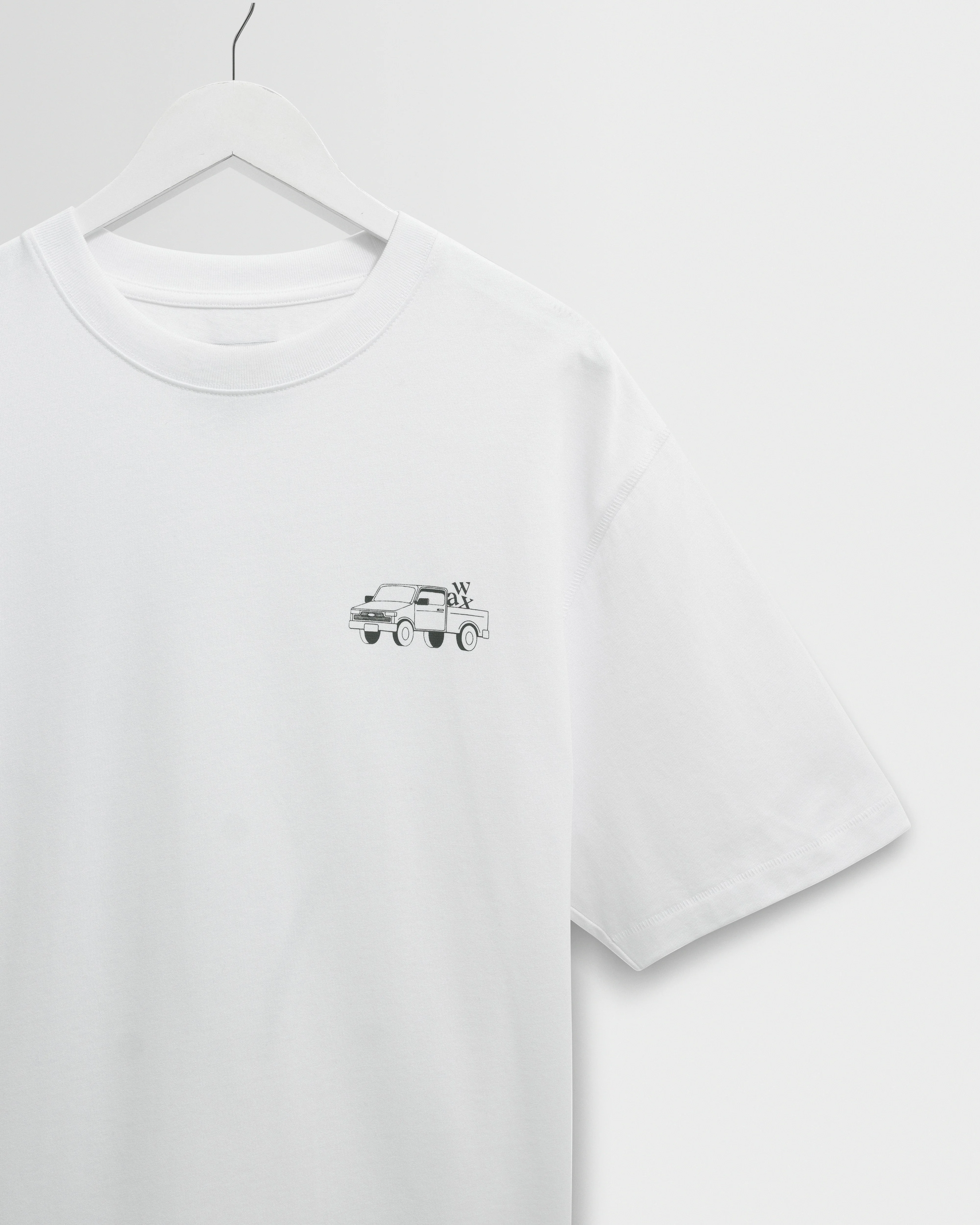 Milton - White Daffodil Graphic Organic Cotton T-Shirt - Image 9
